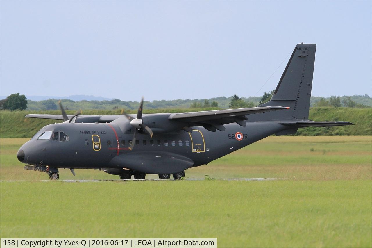 158, Airtech CN-235-200M C/N C158, Airtech CN-235-200M, Landing rwy 24, Avord Air Base 702 (LFOA) Open day 2016