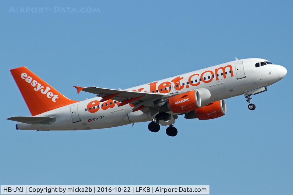 HB-JYJ, 2011 Airbus A319-111 C/N 4717, Take off