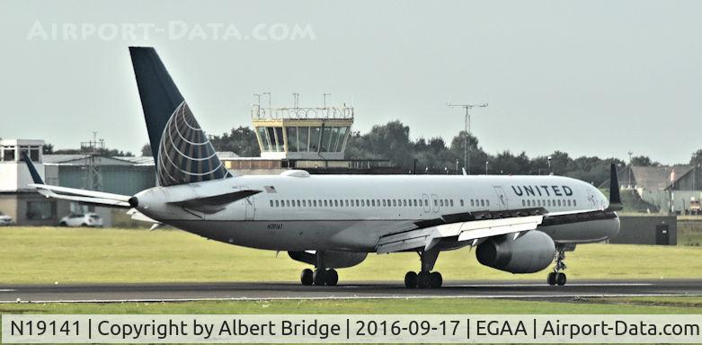N19141, 2000 Boeing 757-224 C/N 30354, Arriving from Newark.