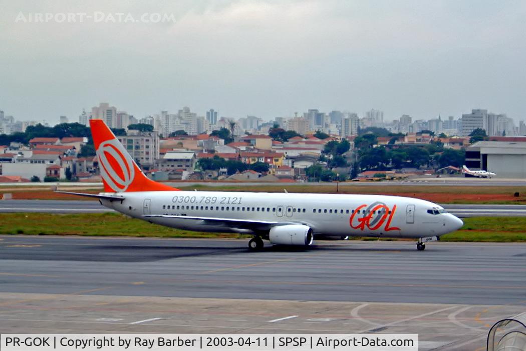 PR-GOK, 2002 Boeing 737-8CX C/N 32360, Boeing 737-8CX [32360] (GOL Transportes Aeroes) Sao Paulo-Congonhas~PP 11/04/2003