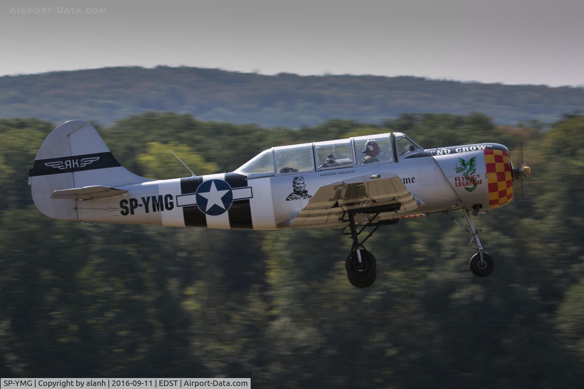 SP-YMG, 1991 Yakovlev Yak-52 C/N 9111503, Departing