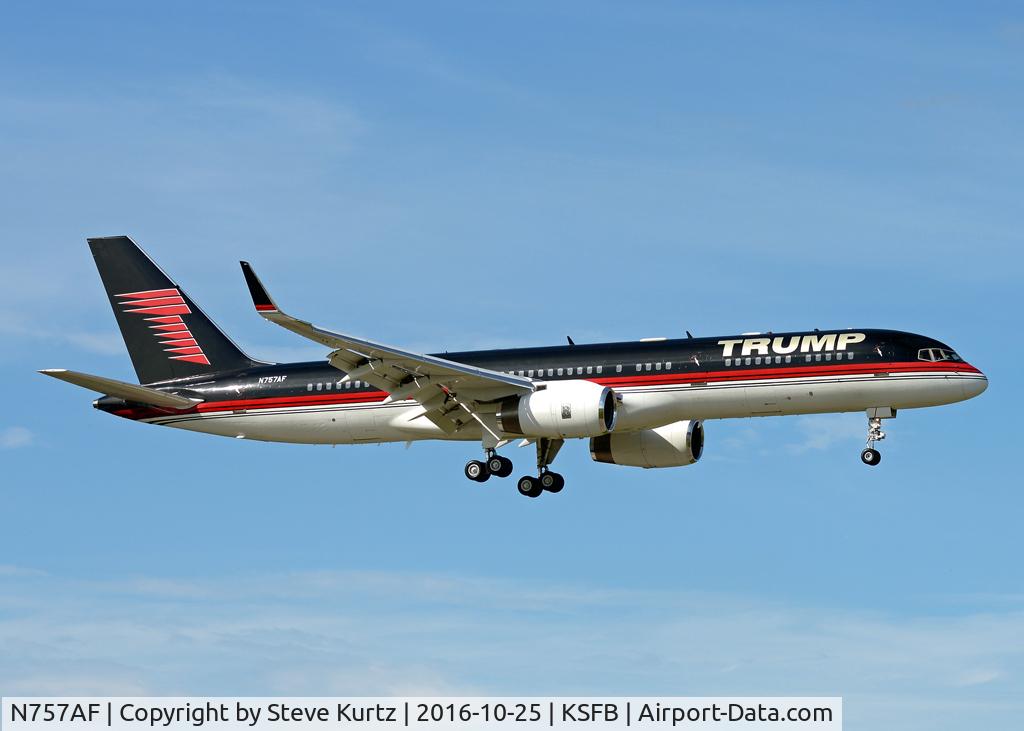 N757AF, 1991 Boeing 757-2J4 C/N 25155, Trump 757 arriving at Orlando Sanford International Airport (SFB)
10/25/2016