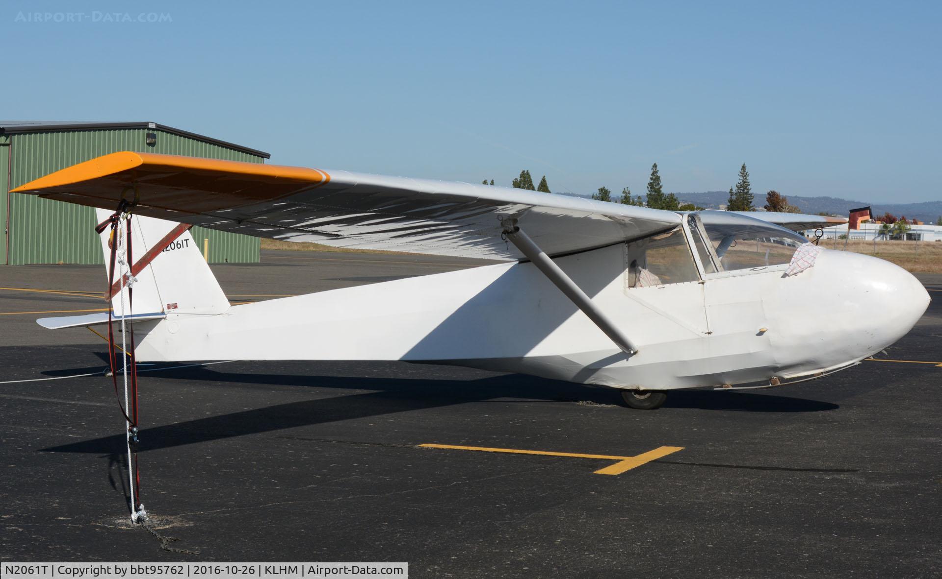 N2061T, 1977 Schweizer SGS 2-33A C/N 491, old school - good school