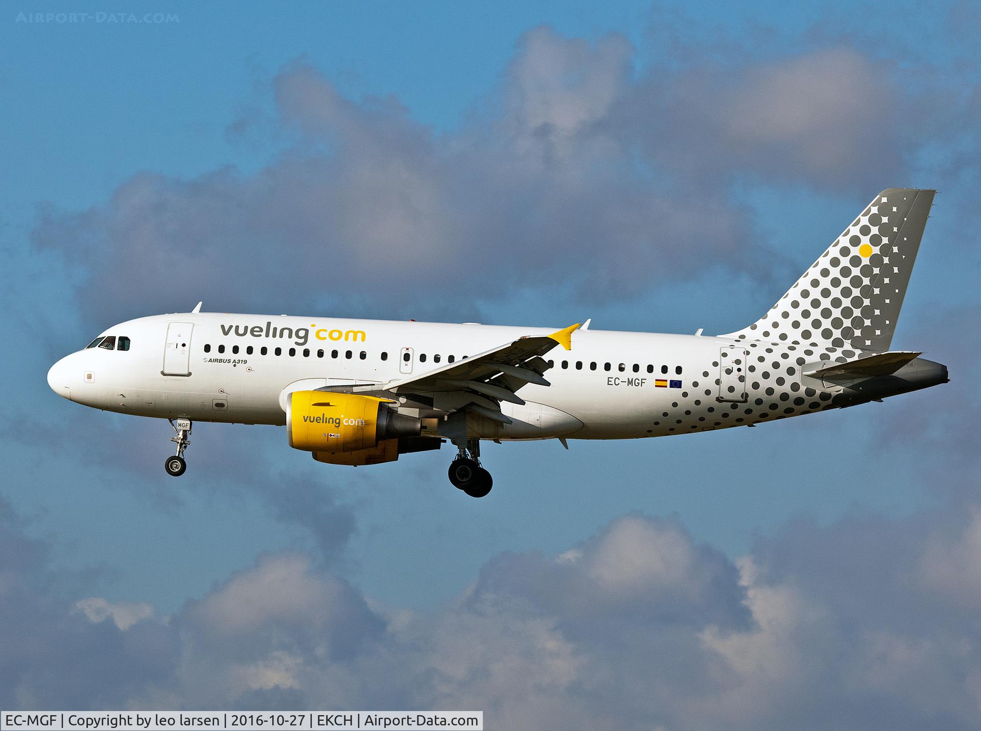 EC-MGF, 2007 Airbus A319-111 C/N 3028, Copenhagen 27.10.16