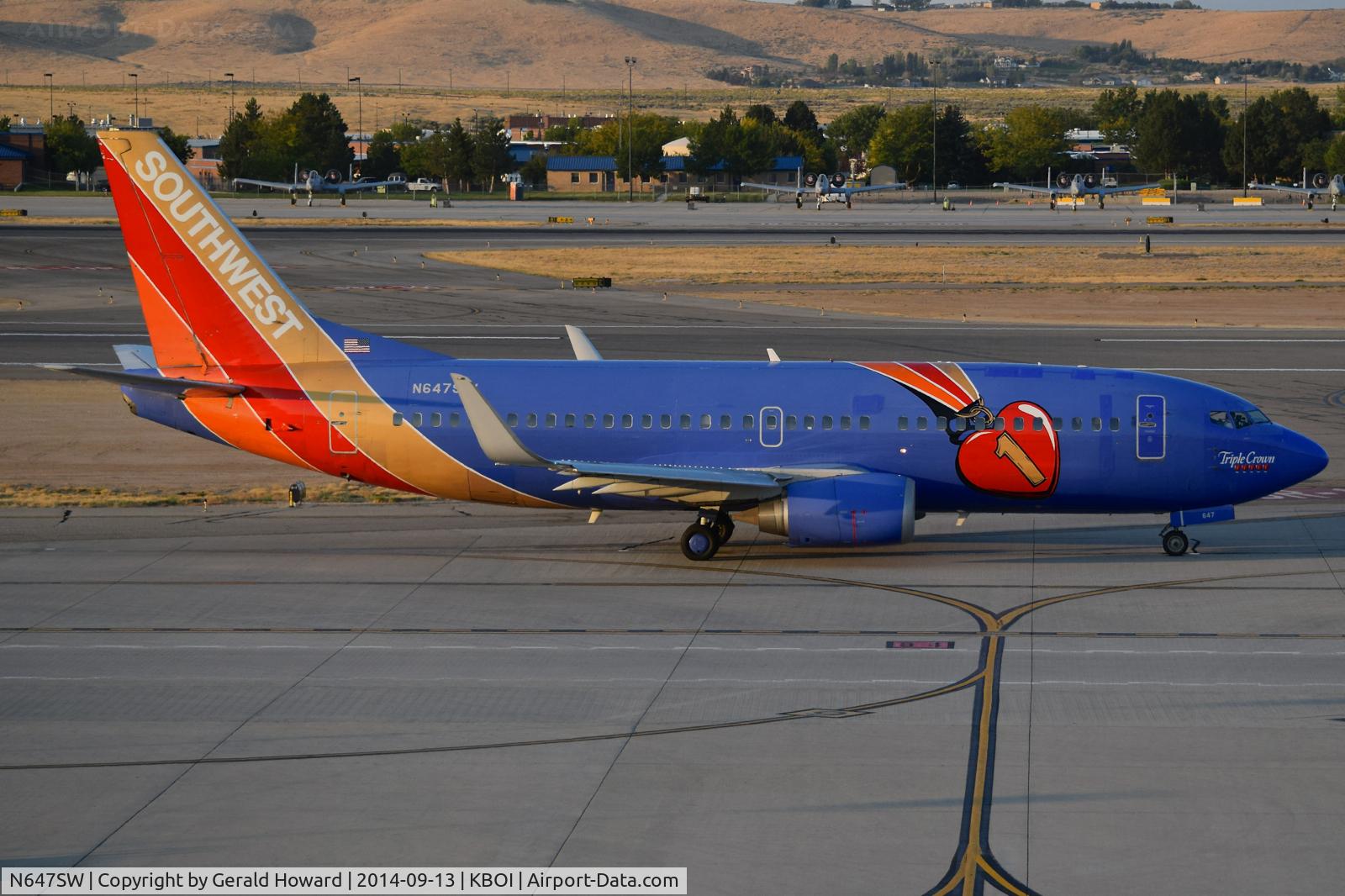 N647SW, 1997 Boeing 737-3H4 C/N 27717, Triple Crown