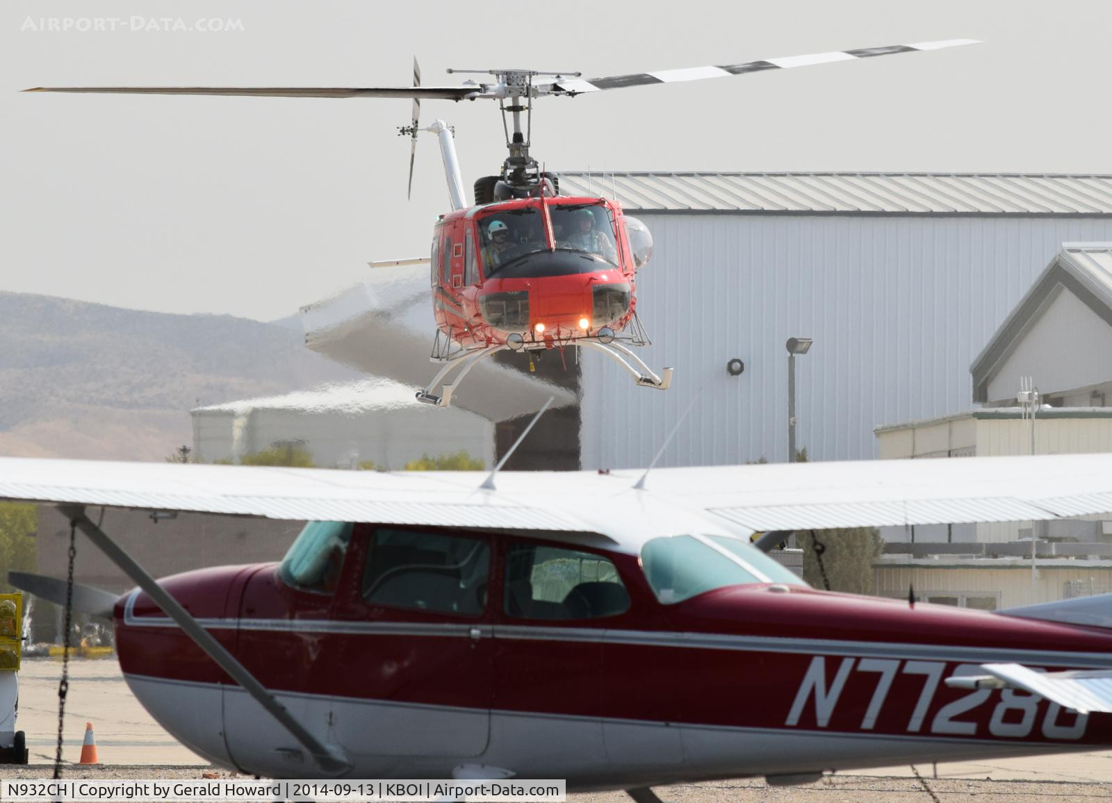 N932CH, 1974 Bell 205A-1 C/N 30164, Landing