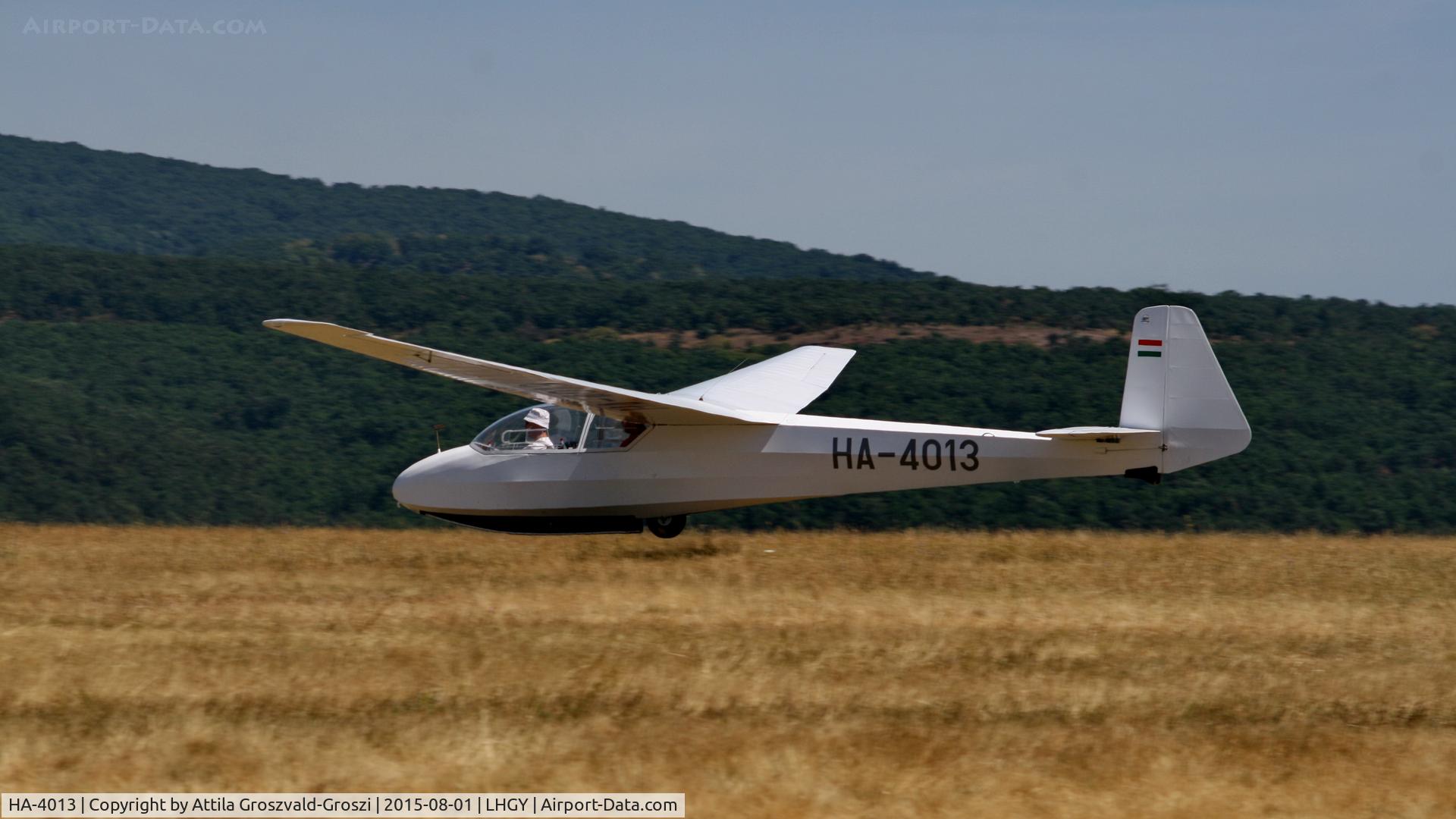 HA-4013, 1957 Schleicher Ka-7 Rhonadler C/N 304, Gyöngyös-Pipishegy Airfield, Hungary