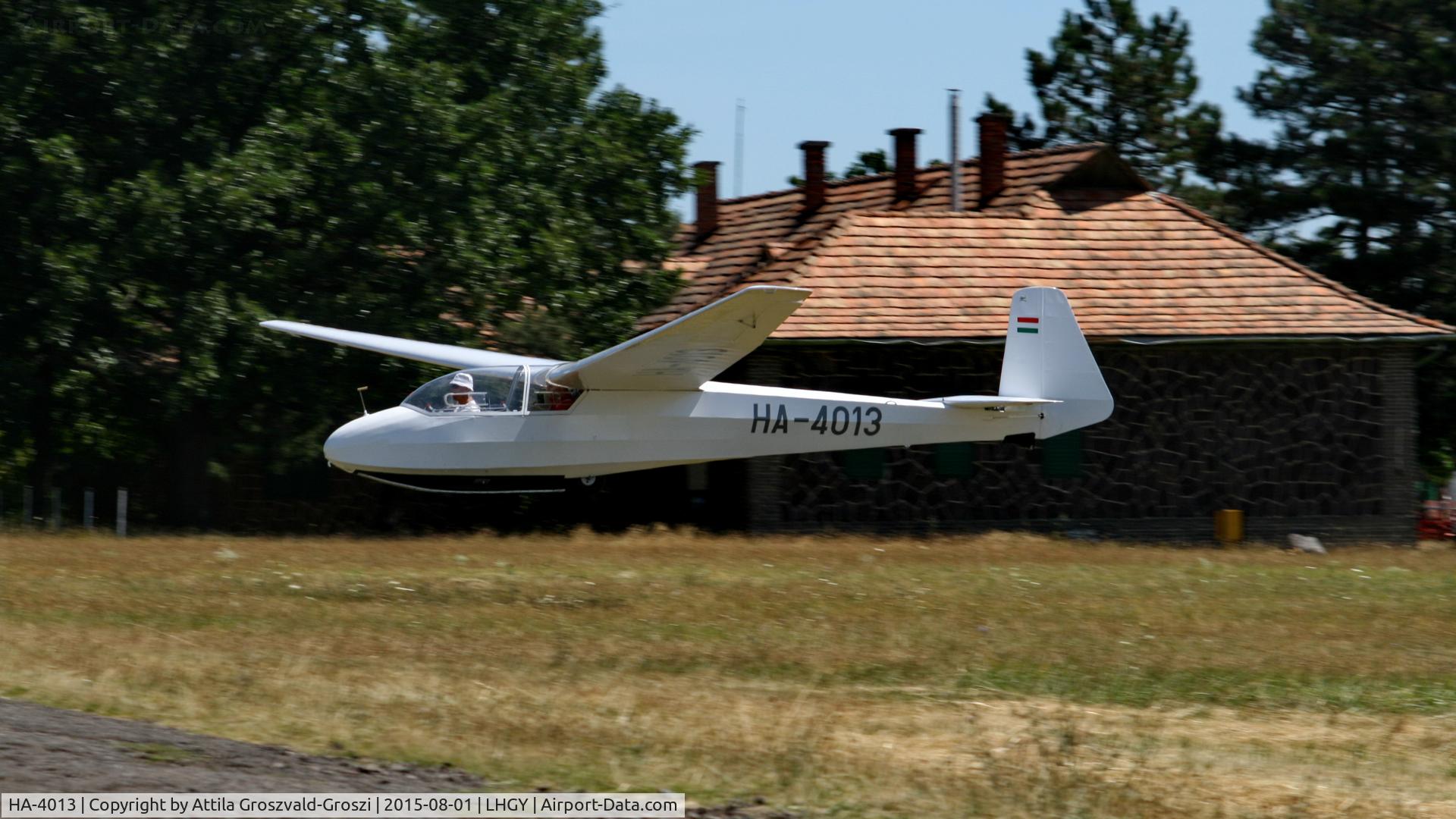 HA-4013, 1957 Schleicher Ka-7 Rhonadler C/N 304, Gyöngyös-Pipishegy Airfield, Hungary