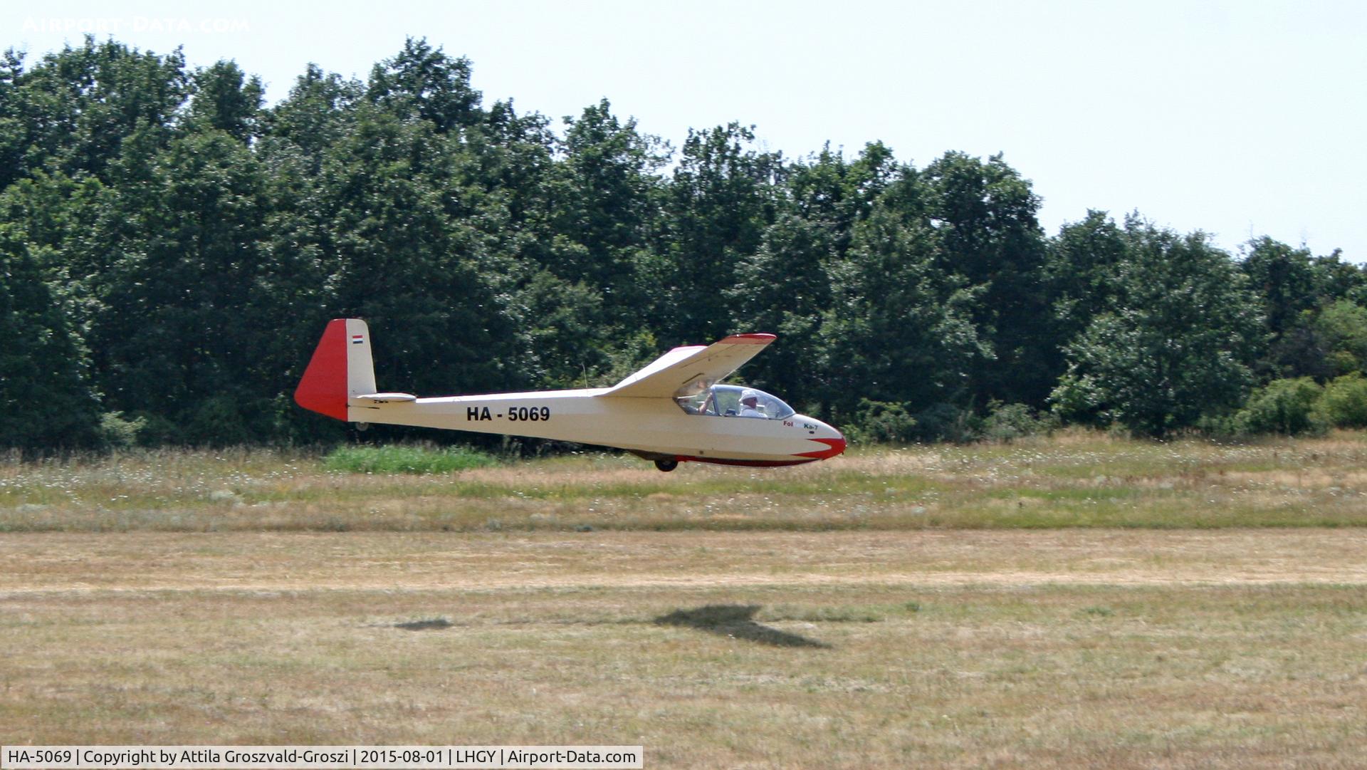 HA-5069, 1964 Schleicher Ka-7 Rhonadler C/N 7191/A, Gyöngyös-Pipishegy Airfield, Hungary