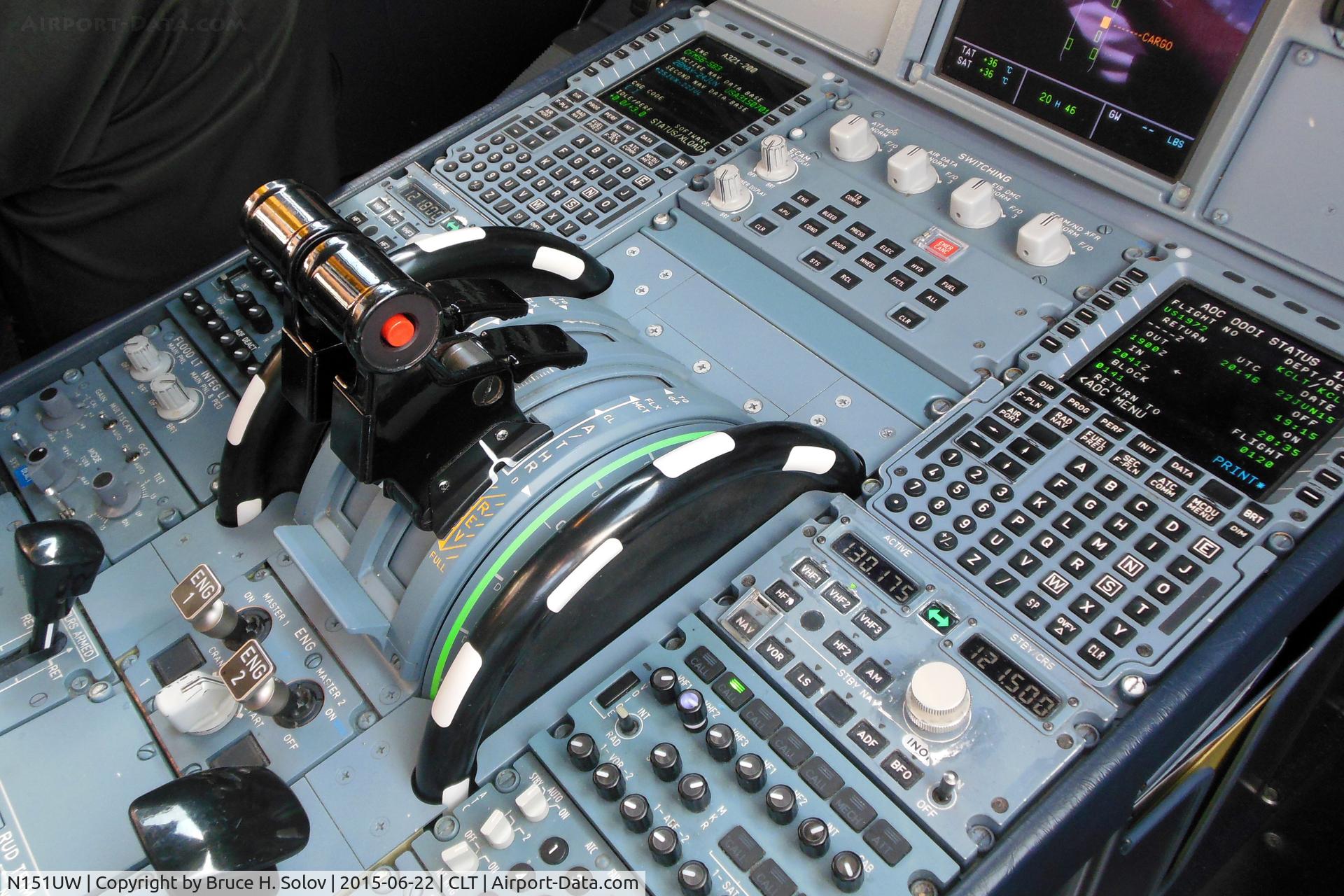 N151UW, 2013 Airbus A321-211 C/N 5513, throttle pedestal