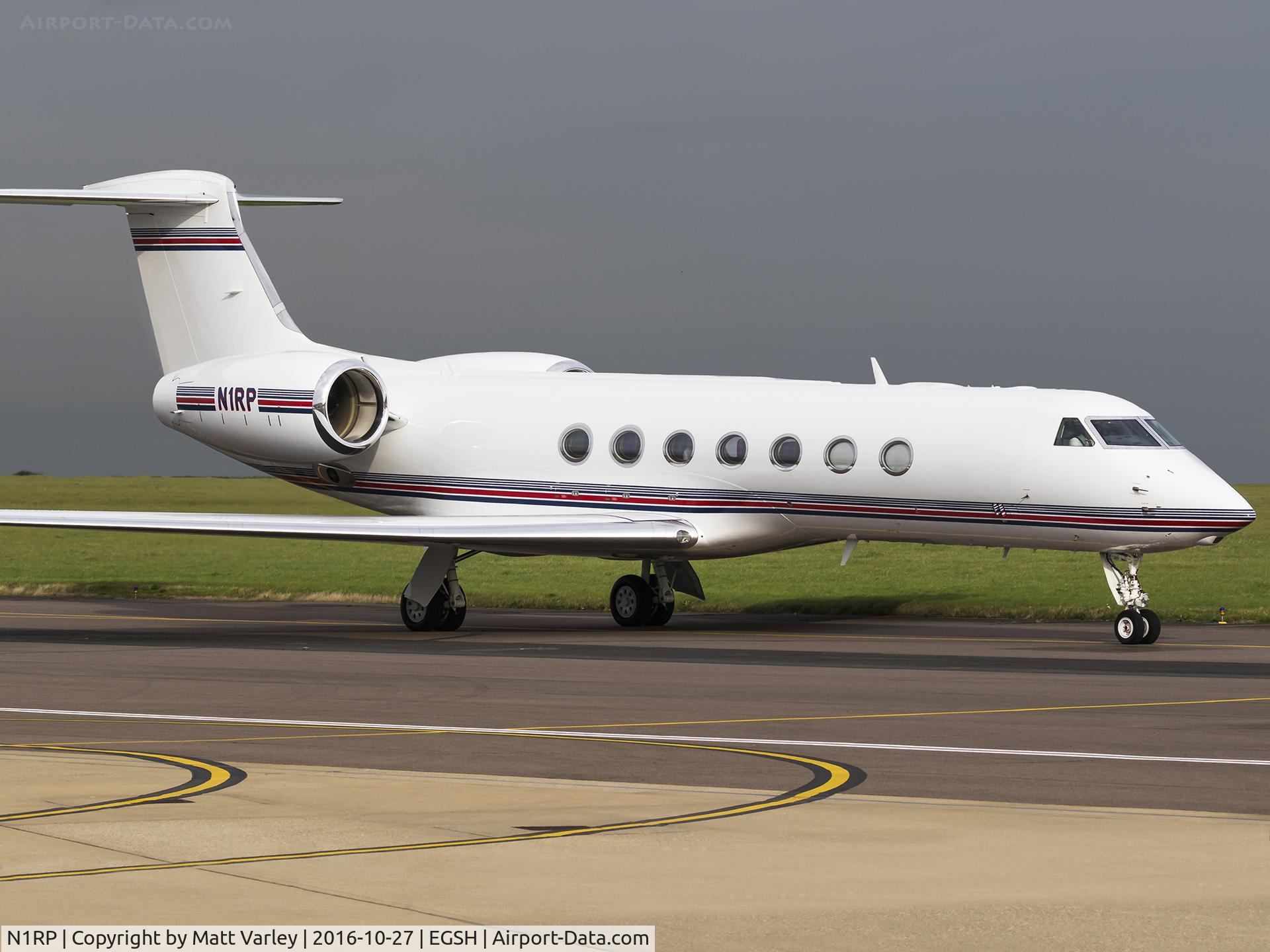 N1RP, 2013 Gulfstream Aerospace V-SP G550 C/N 5458, Taxiing to the SaxonAir ramp