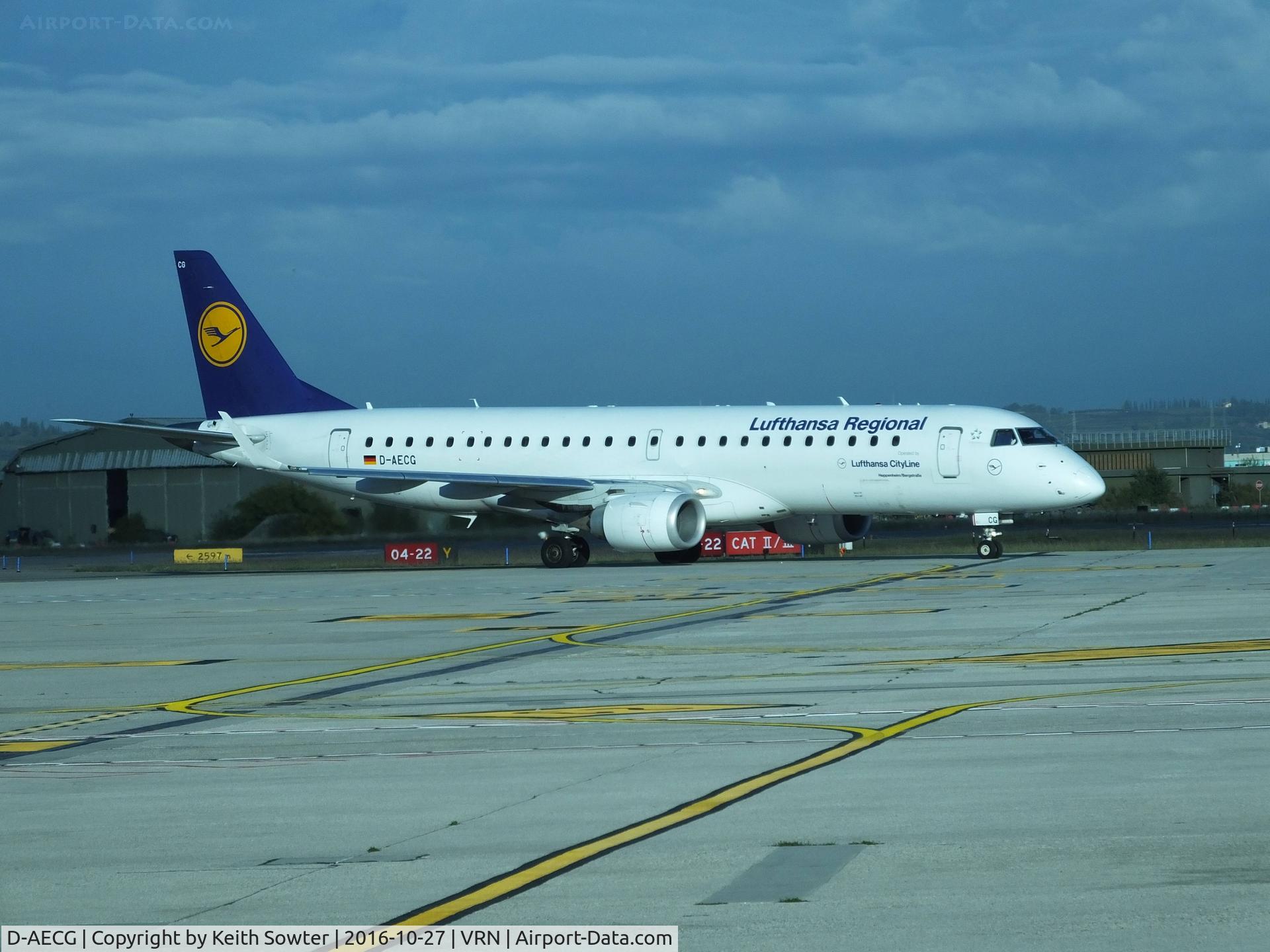 D-AECG, 2010 Embraer 190LR (ERJ-190-100LR) C/N 19000368, Taxying in to park