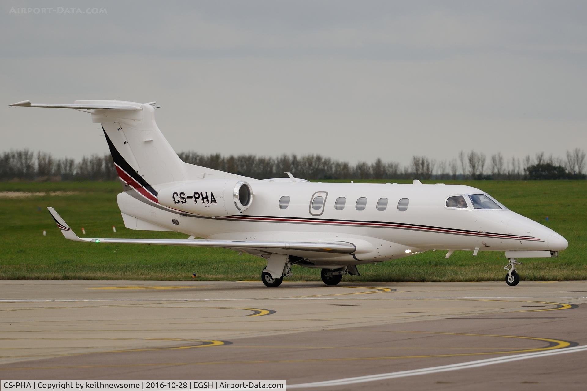 CS-PHA, 2014 Embraer EMB-505 Phenom 300 C/N 50500203, Nice Visitor.