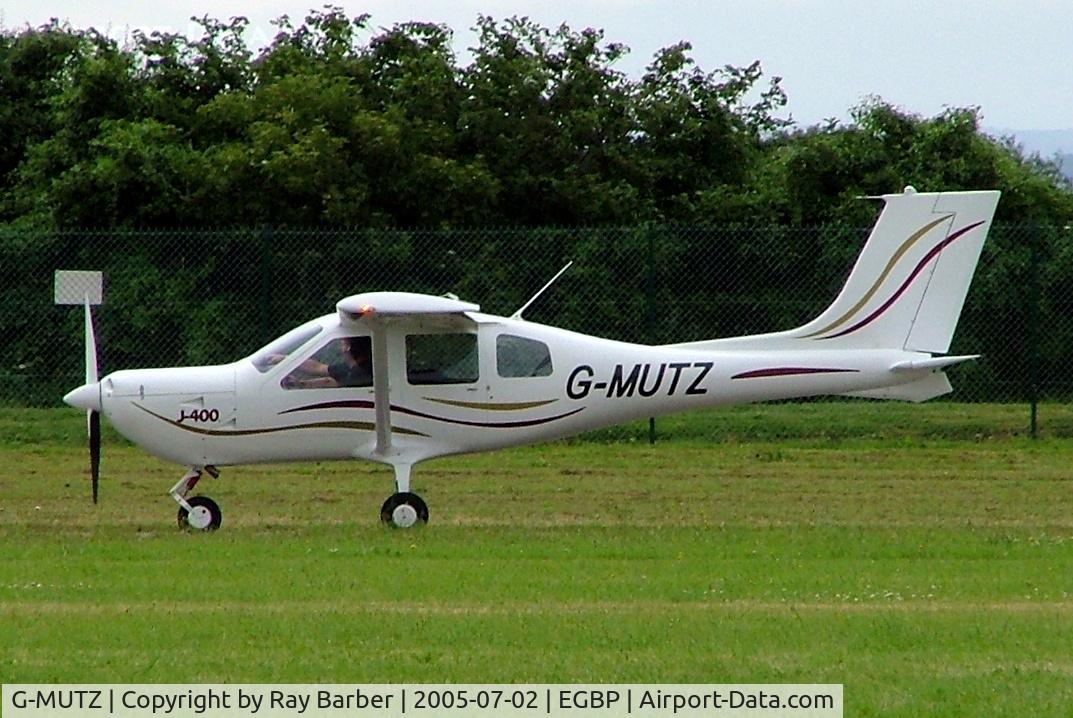 G-MUTZ, 2005 Jabiru J430 C/N PFA 336-14171, Jabiru J400 [PFA 325-14171] Kemble~G 02/07/2005