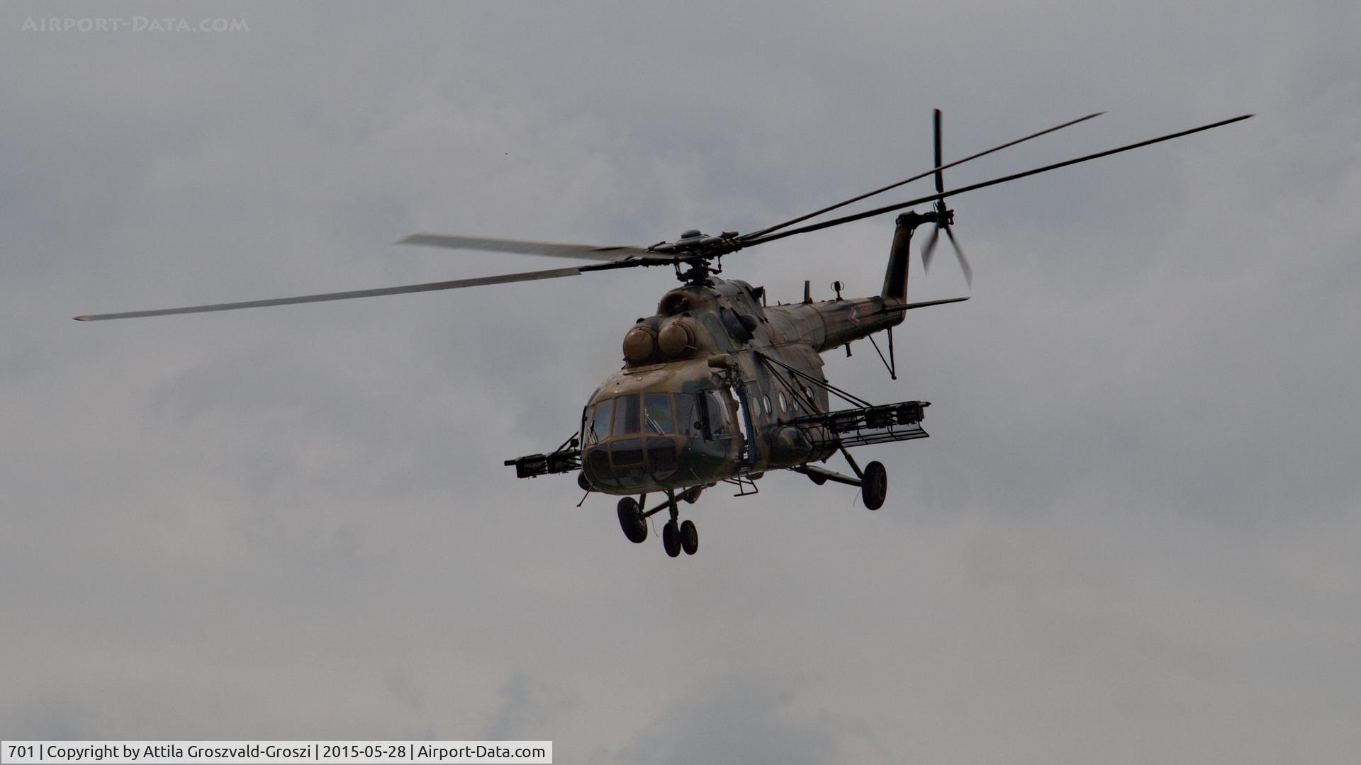 701, 1987 Mil Mi-17 Hip C/N 104M01, Military training base, Újdörögd, Hungary