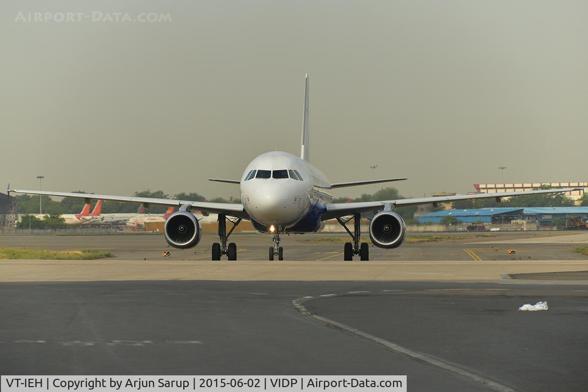 VT-IEH, 2011 Airbus A320-232 C/N 4757, Taxiing in to IGIA T-1.
