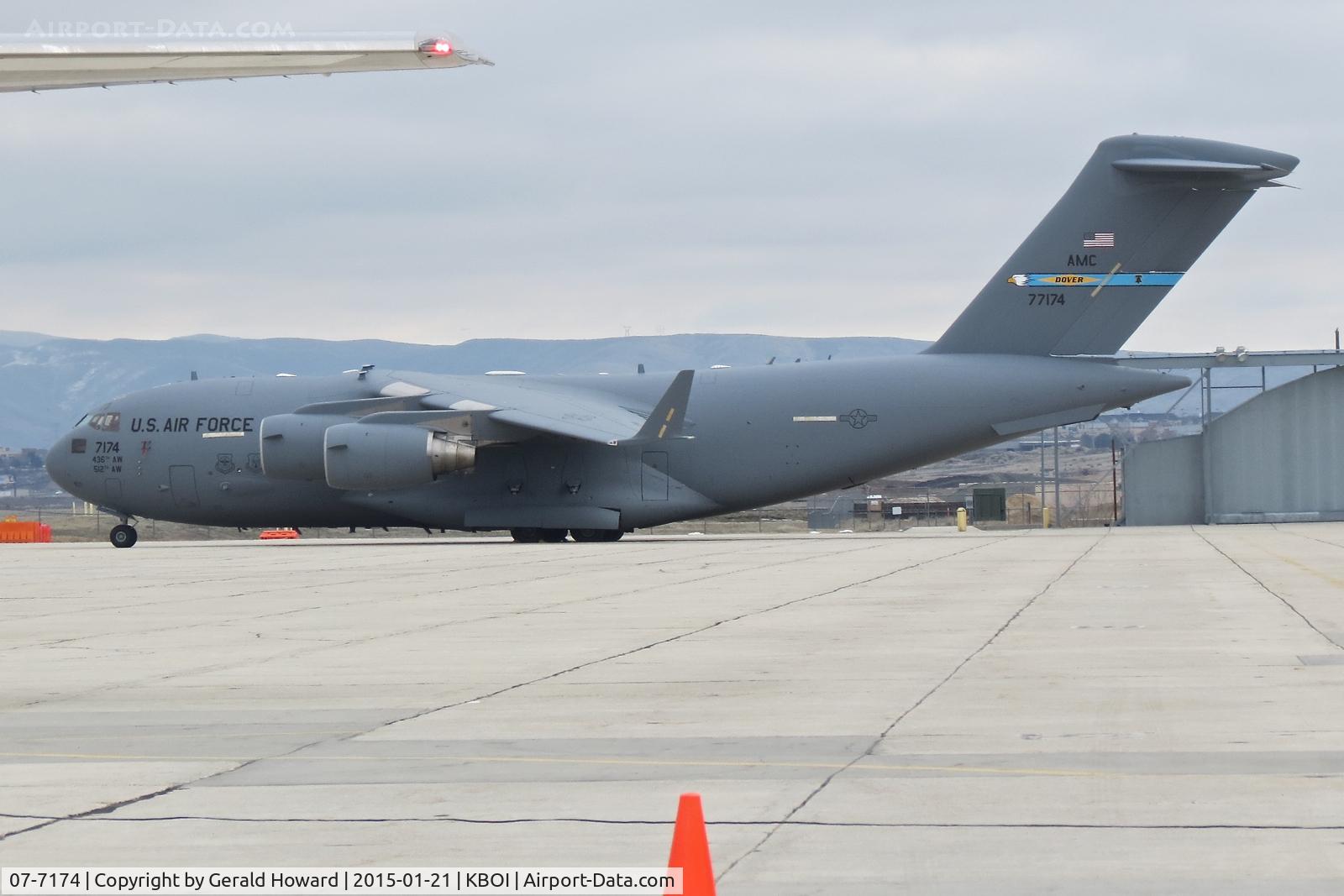 07-7174, 2007 Boeing C-17A Globemaster III C/N F-191/P-174, Support aircraft for Air Force One.