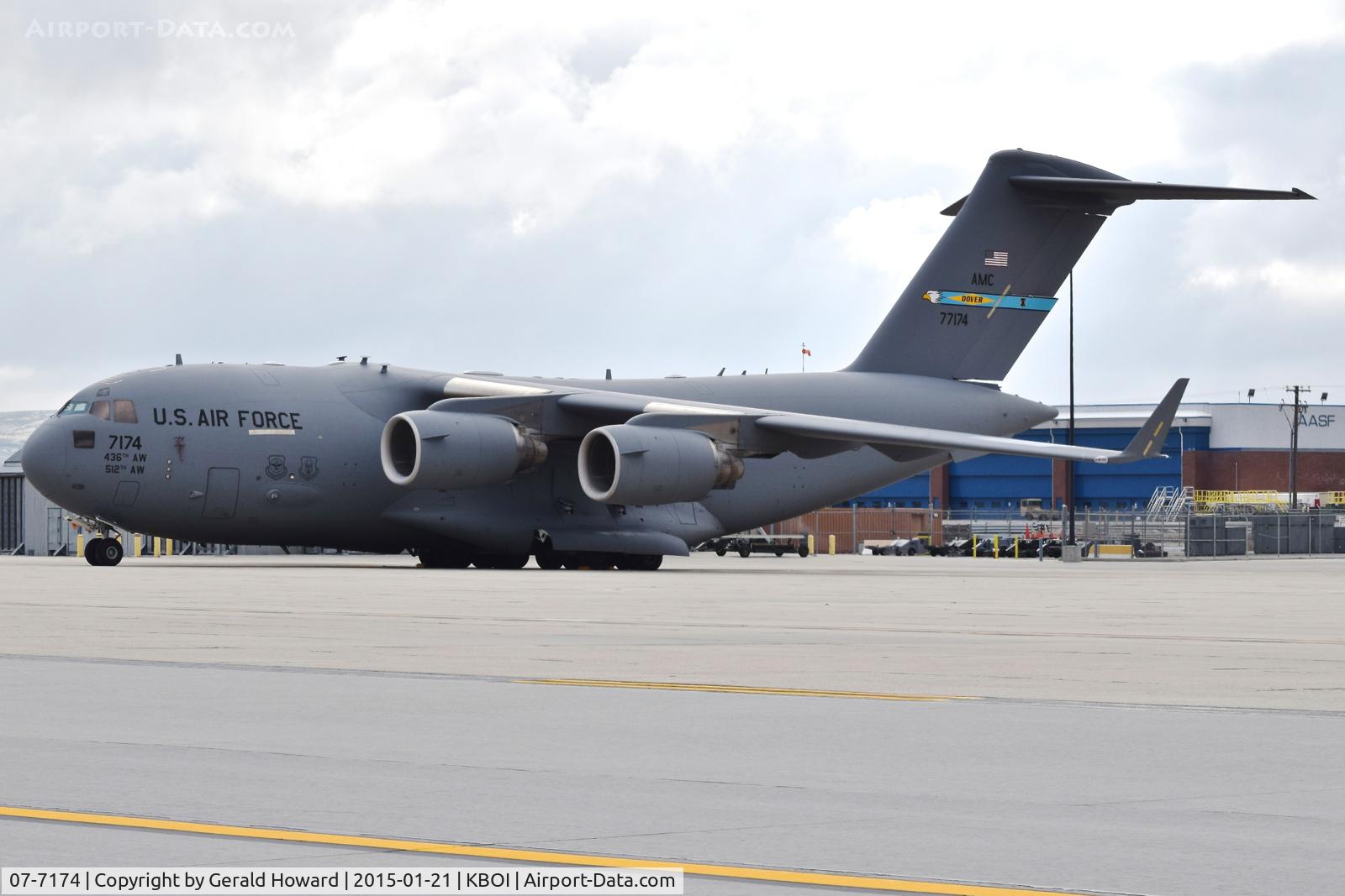 07-7174, 2007 Boeing C-17A Globemaster III C/N F-191/P-174, Support aircraft for Air Force One.