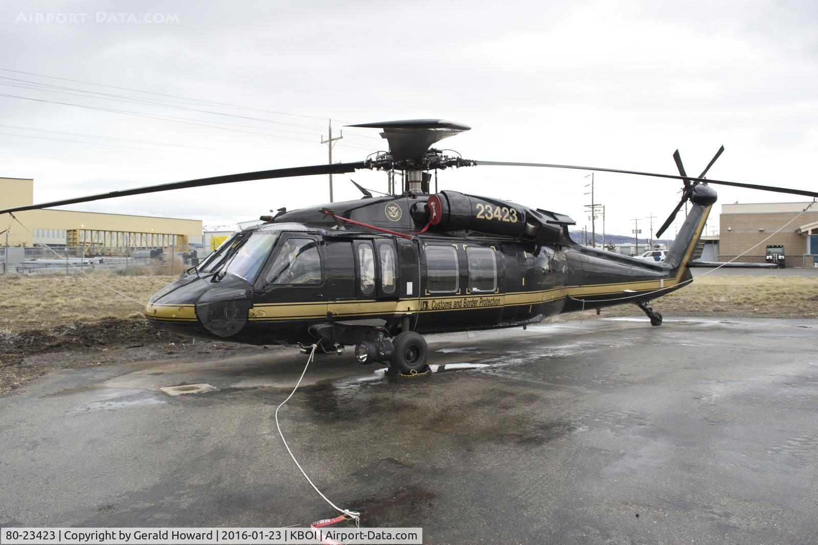 80-23423, Sikorsky UH-60A Black Hawk C/N 70.181, U.S. Customs ramp.