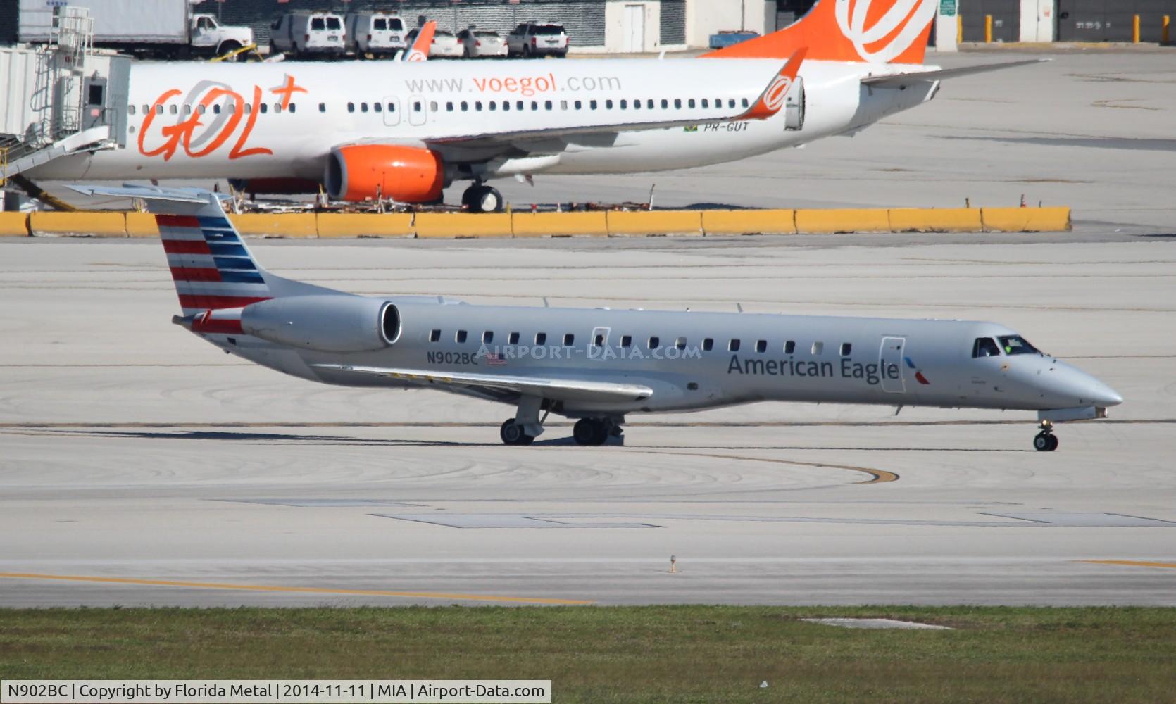 N902BC, 2005 Embraer ERJ-145LR (EMB-145LR) C/N 14500887, American Eagle