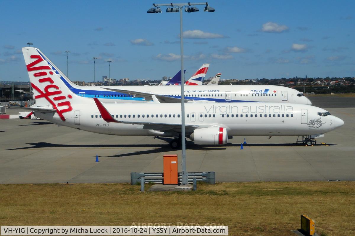 VH-YIG, 2012 Boeing 737-8FE C/N 38711, At Mascot