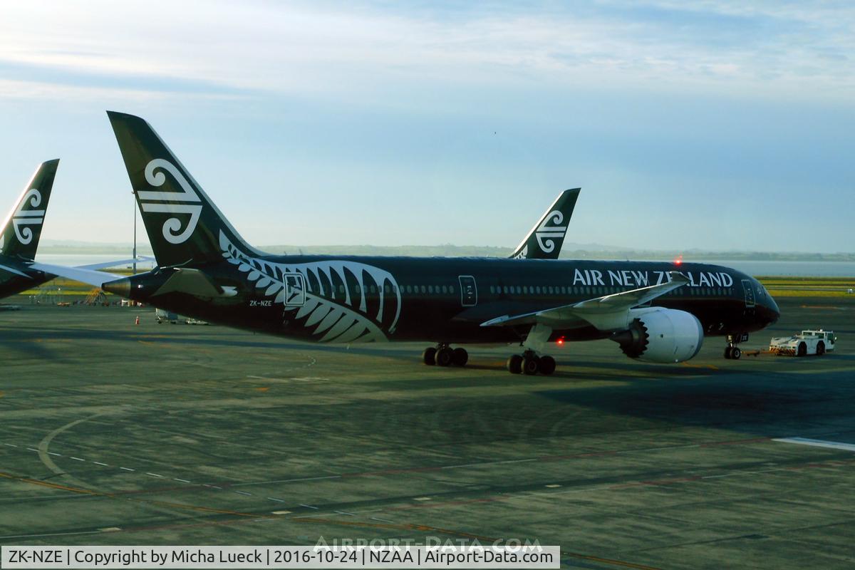 ZK-NZE, 2014 Boeing 787-9 Dreamliner C/N 34334, At AKL