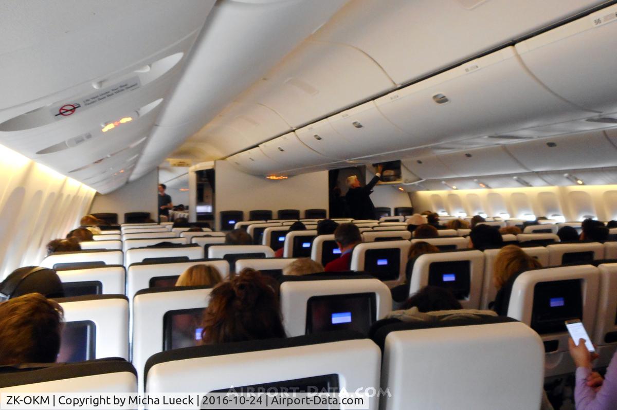 ZK-OKM, 2010 Boeing 777-306/ER C/N 38405, AKL-SYD