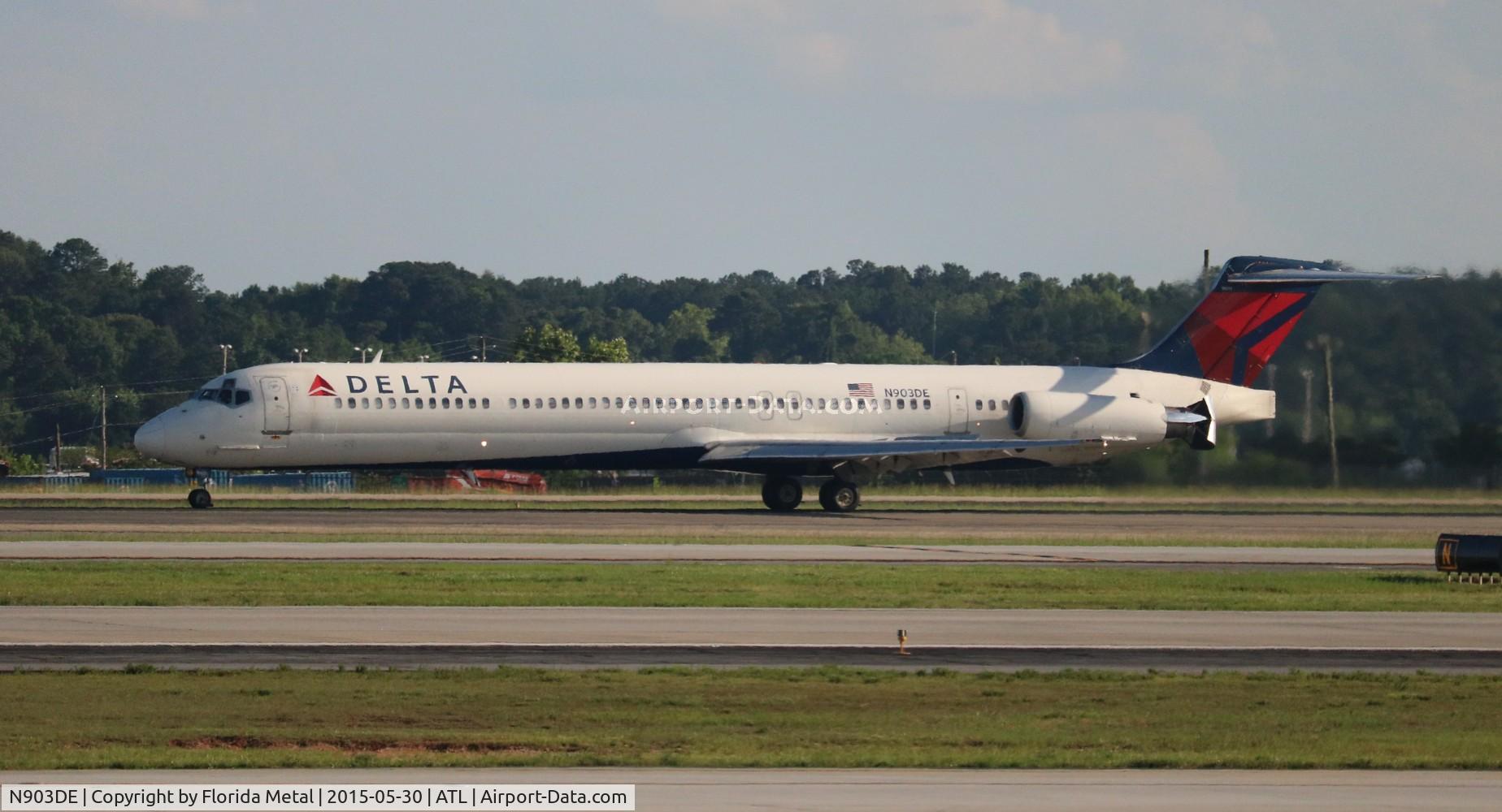 N903DE, 1992 McDonnell Douglas MD-88 C/N 53380, Delta