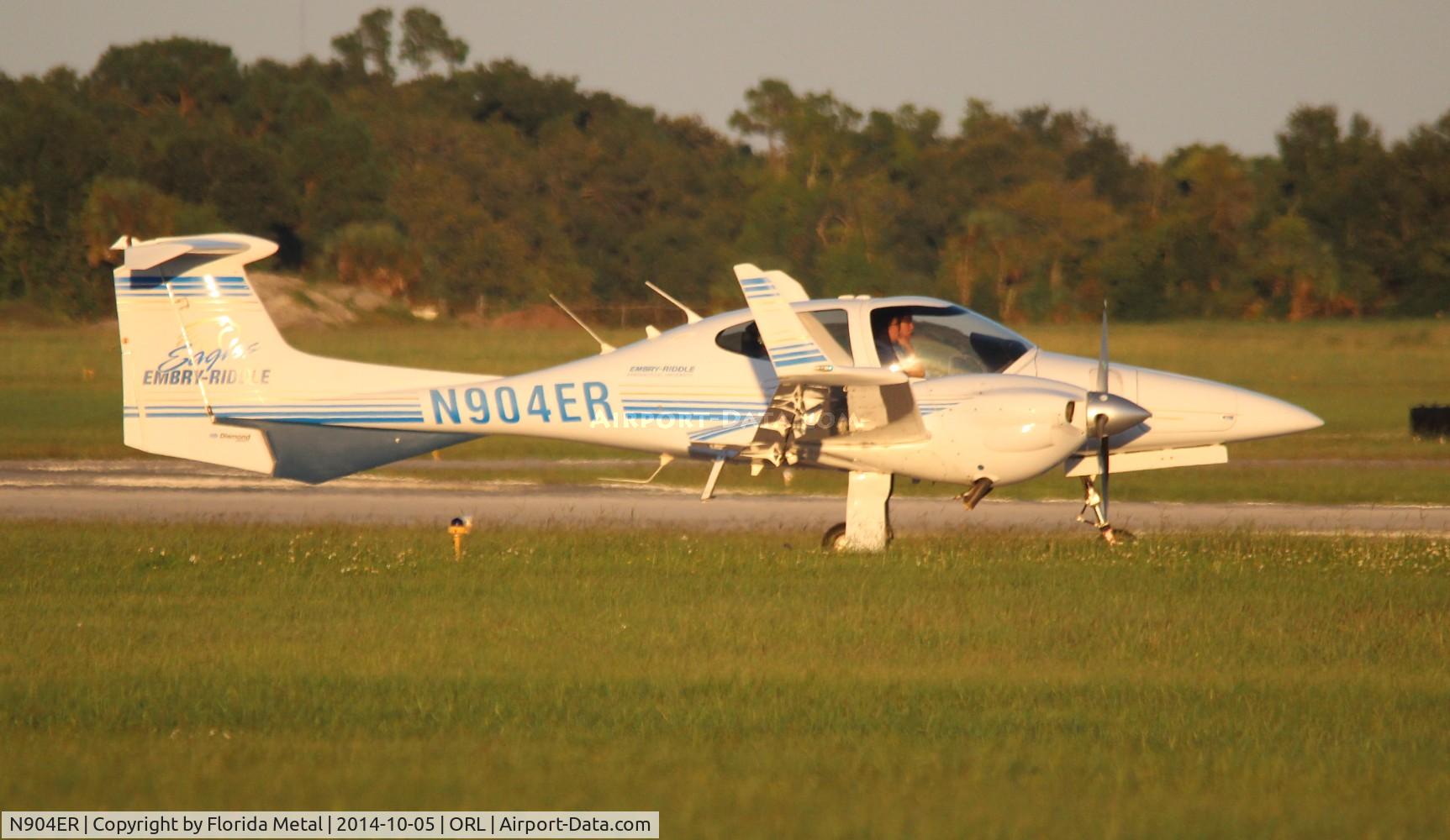 N904ER, Diamond DA-42 Twin Star C/N 42.281, Embry Riddle