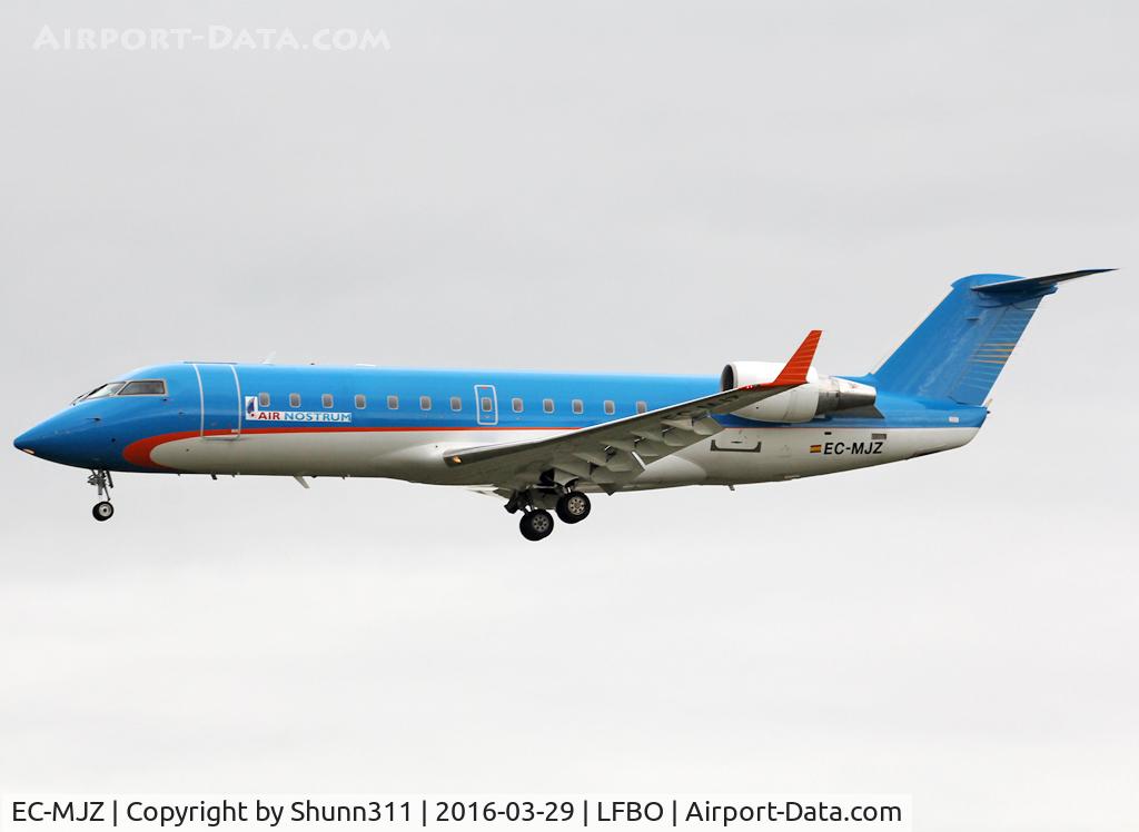 EC-MJZ, 2004 Bombardier CRJ-200ER (CL-600-2B19) C/N 7975, Landing rwy 32L in SOL Lineas Aereas basic c/s with small Air Nostrum titles