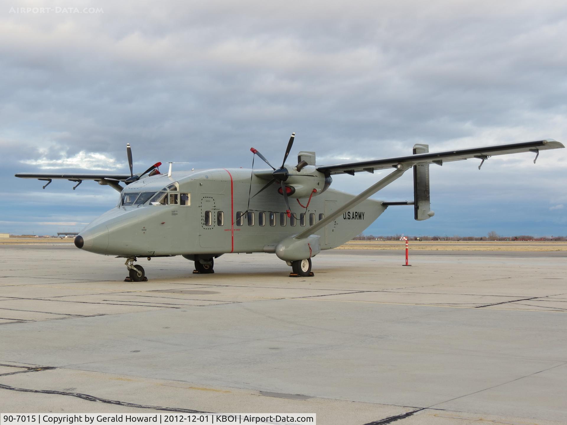 90-7015, Short C-23B Sherpa C/N K-0015, Parked on Western Air's ramp for gas.  MS ArNG, Fort Sill, MS. To AMARC in DEC 2014.