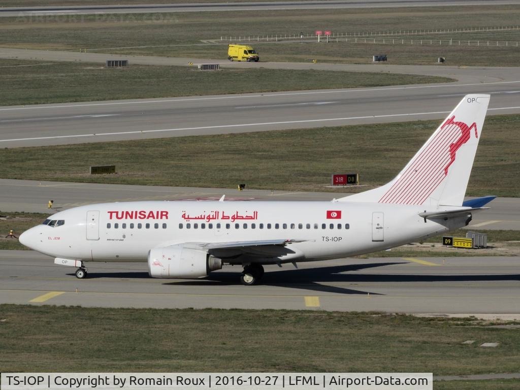 TS-IOP, 2000 Boeing 737-6H3 C/N 29500, Taxiing