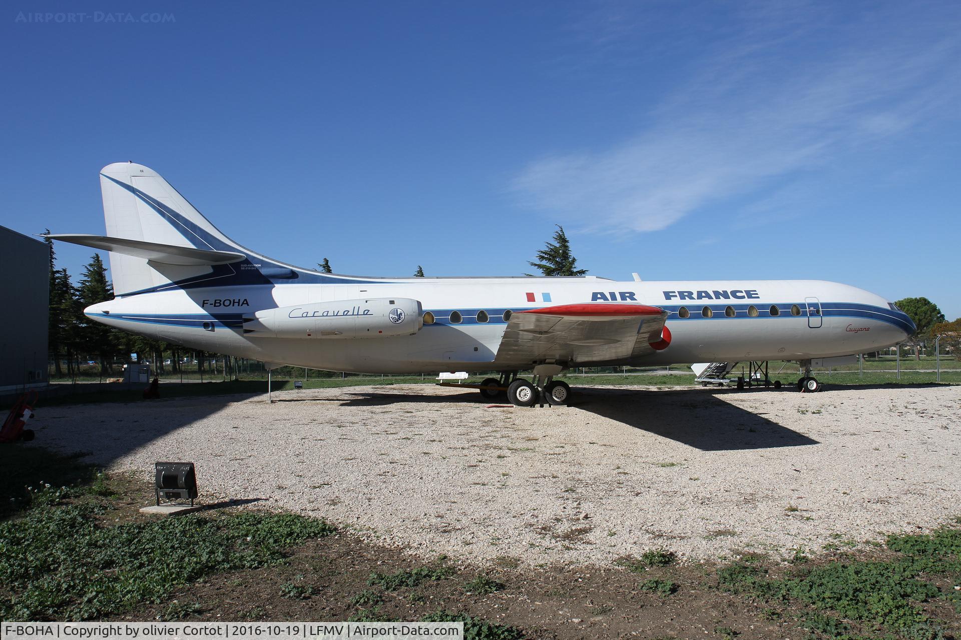 F-BOHA, 1968 Sud Aviation SE-210 Caravelle III C/N 242, nice paint thanks to a generous donator