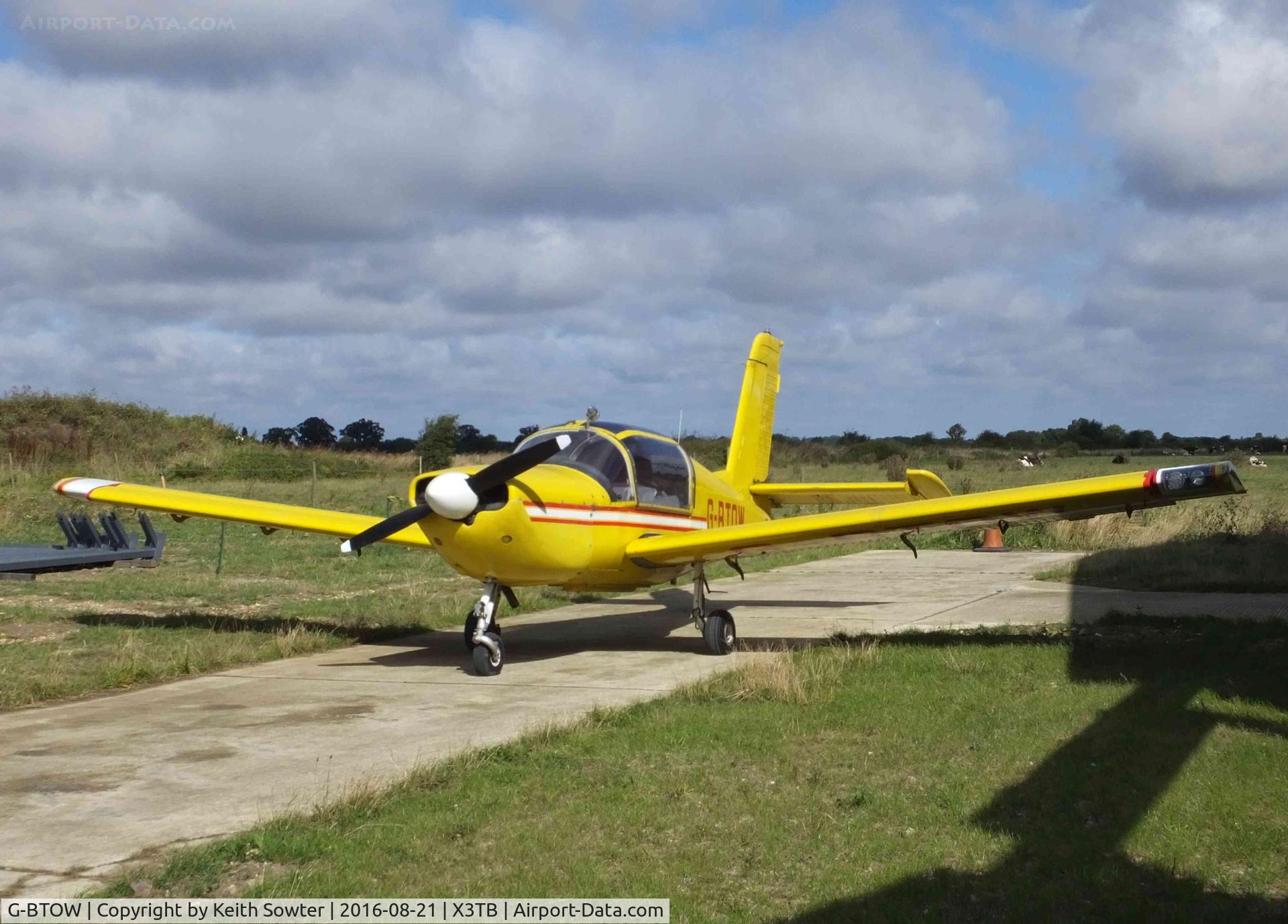 G-BTOW, 1982 Socata Rallye 180T Galerien C/N 3360, Tug aircraft