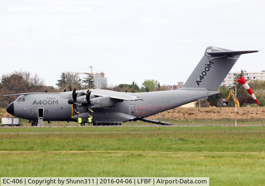 EC-406, 2011 Airbus A400M-180 Atlas C/N 006, Parked @ LFBF for exercices with French Army...