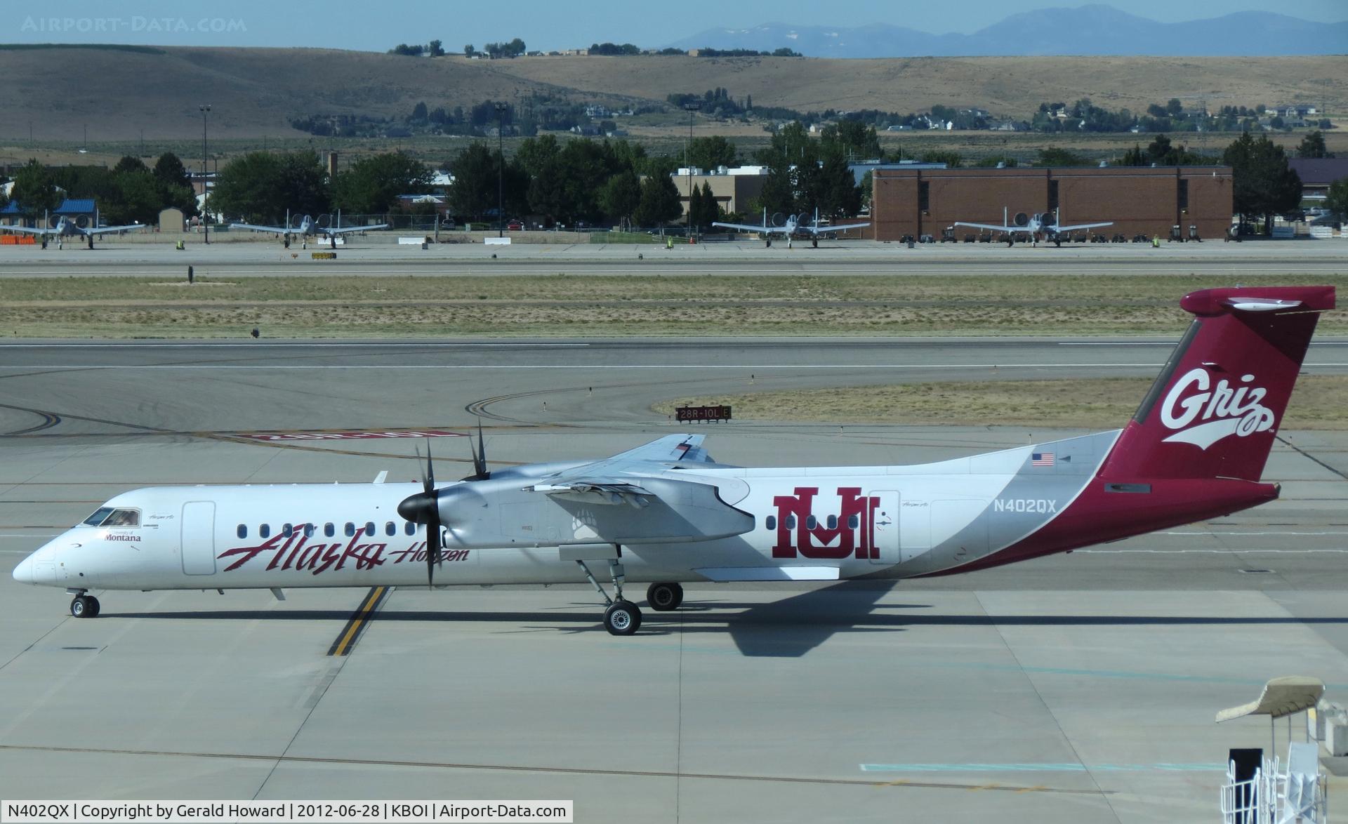N402QX, 2001 Bombardier DHC-8-402 Dash 8 C/N 4032, On Horizon ramp.