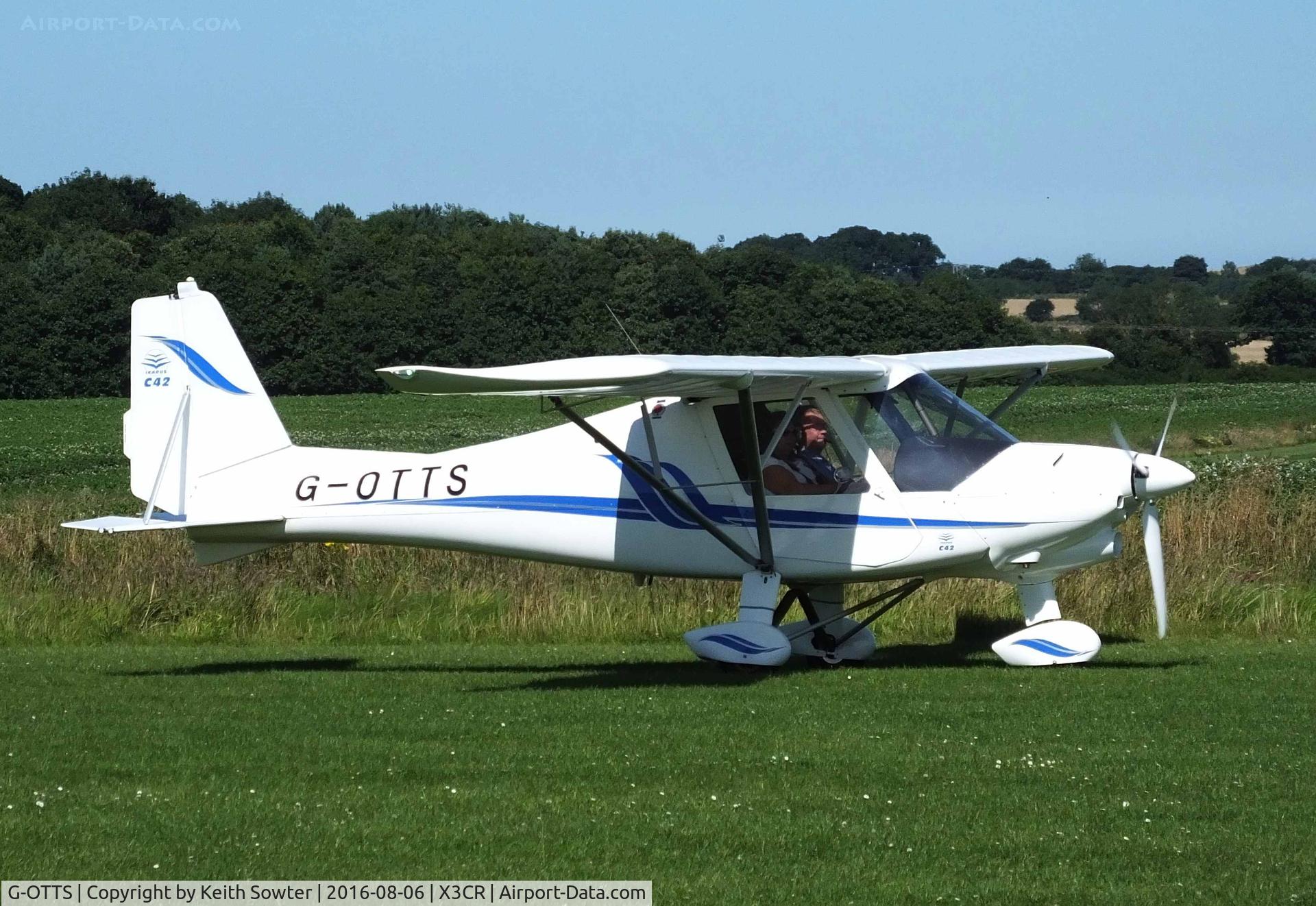 G-OTTS, 2014 Comco Ikarus C42 FB100 Bravo C/N 1407-7346, visiting aircraft