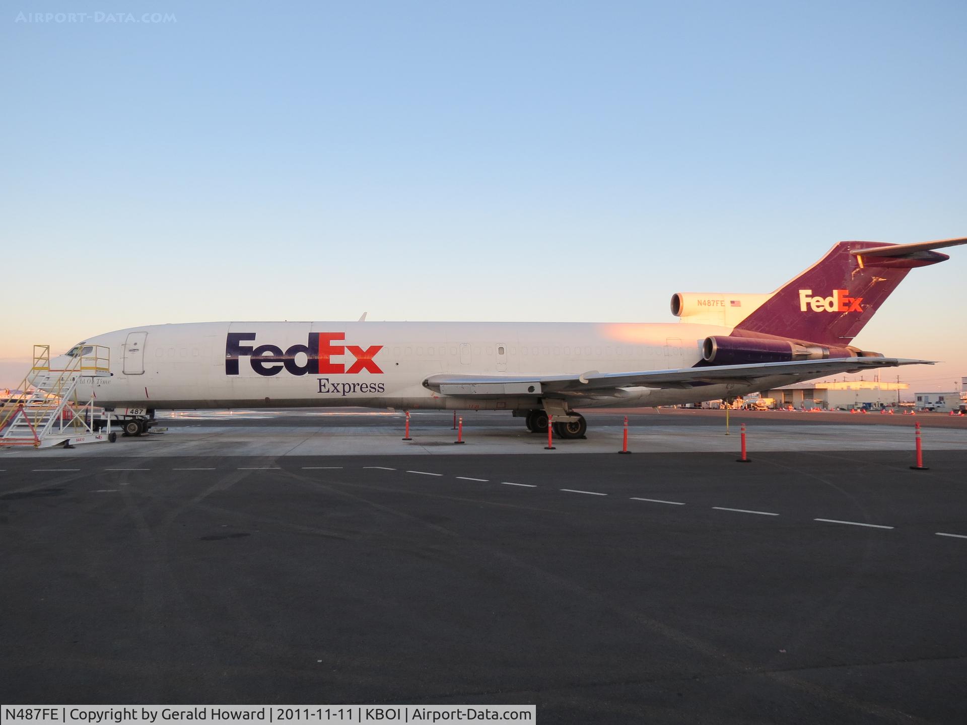 N487FE, 1978 Boeing 727-227 C/N 21490, Rare visit by B-727 at FedEx ramp.