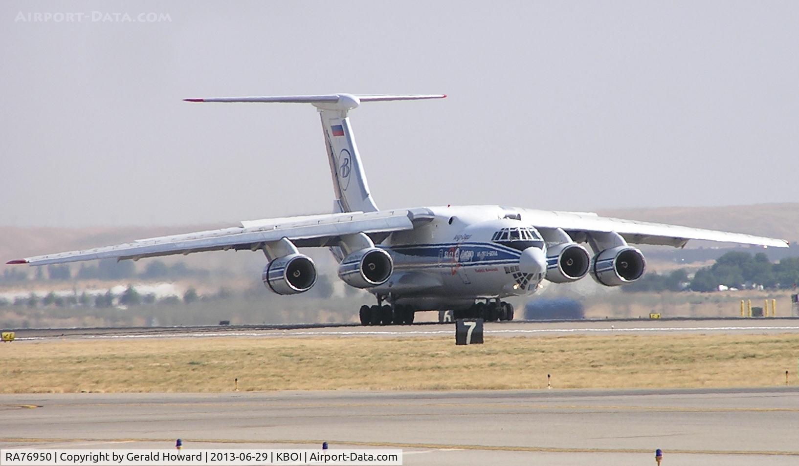 RA76950, Ilyusin IL-76-90VD C/N 2053420697, LANDED RWY 28R.