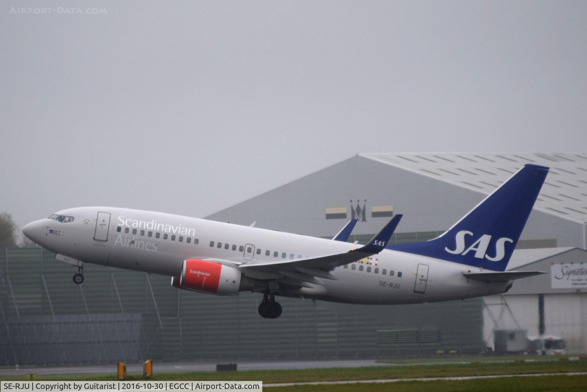 SE-RJU, 2002 Boeing 737-76N C/N 29885, At Manchester