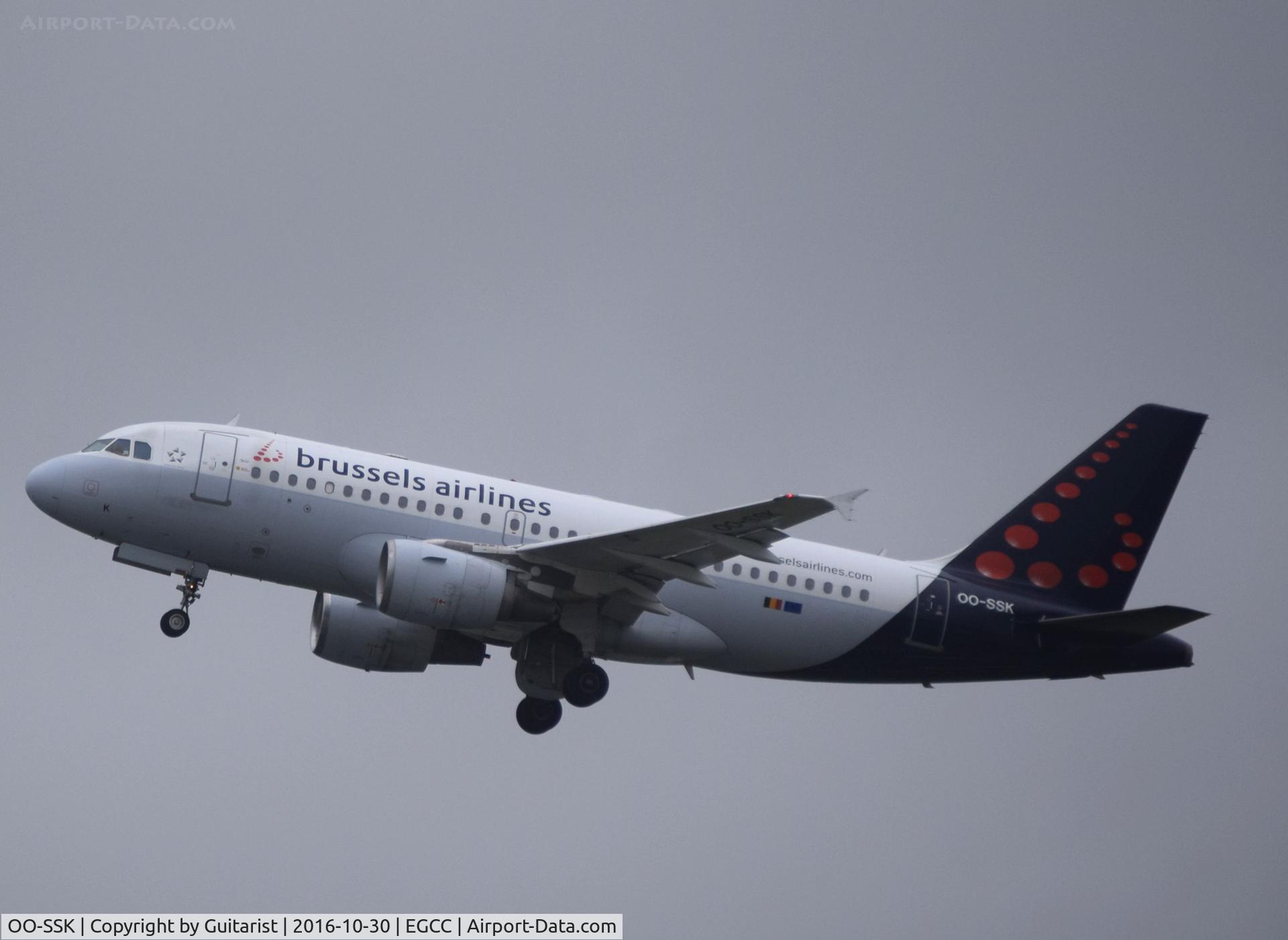 OO-SSK, 2000 Airbus A319-112 C/N 1336, At Manchester