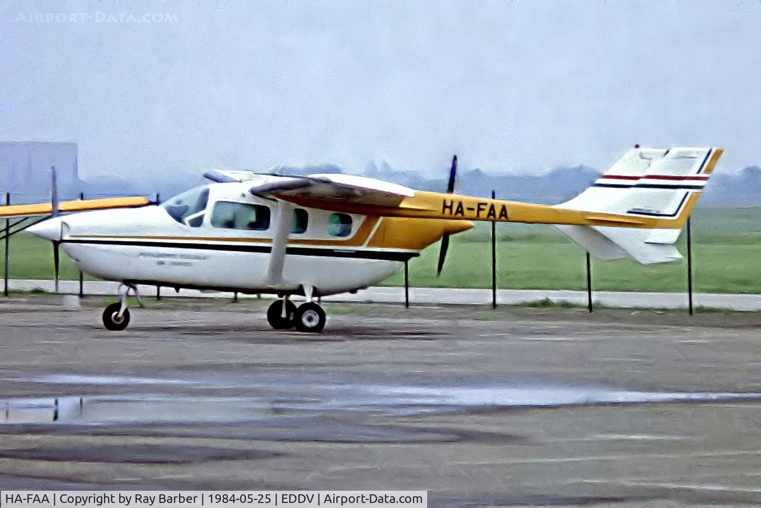HA-FAA, 1975 Reims Cessna F337G Super Skymaster C/N F3370032, R/Cessna F.337G Super Skymaster [0073] Hannover~D 25/05/1984. From a slide.