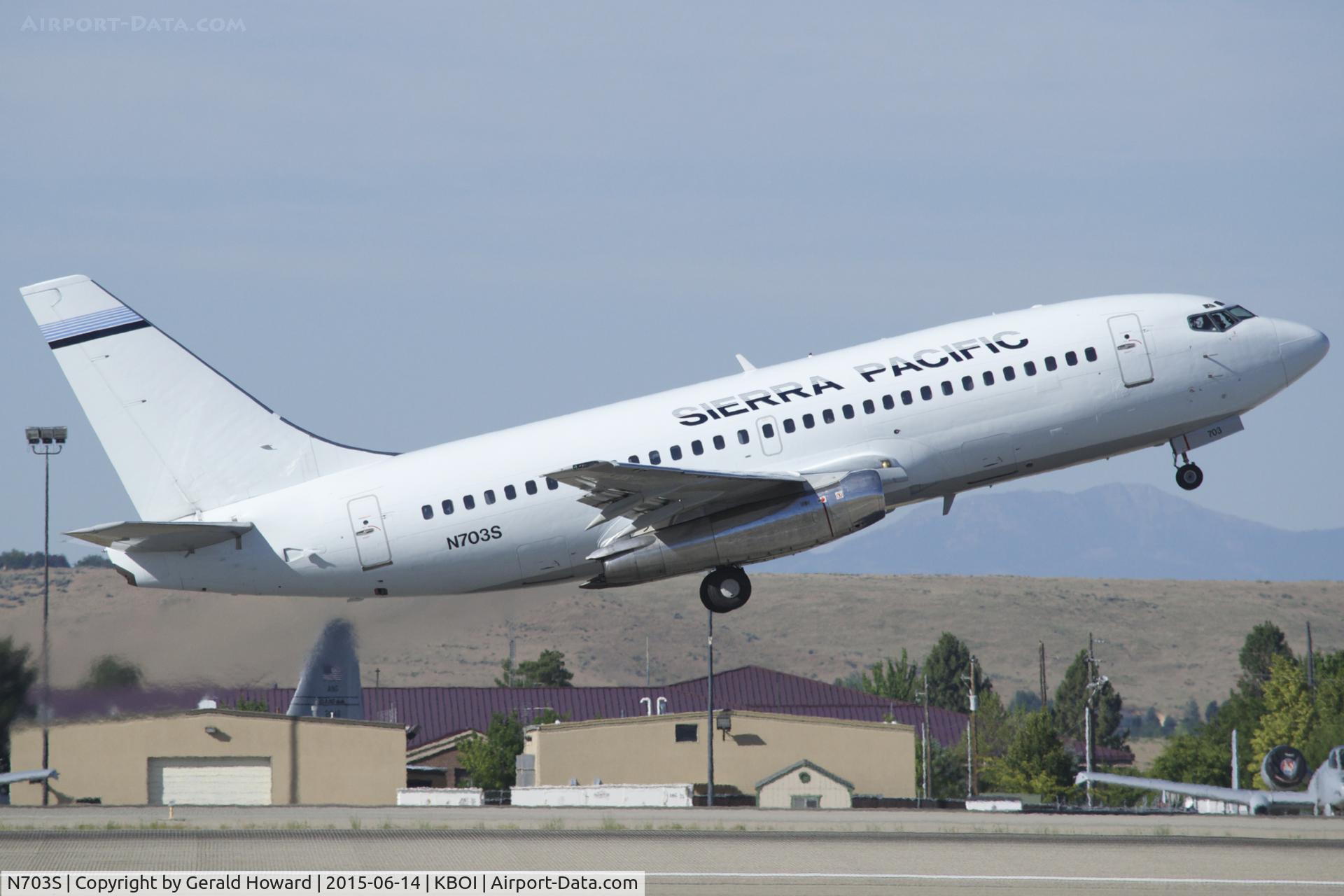 N703S, 1981 Boeing 737-2T4 C/N 22529, Departing RWY 28R.
