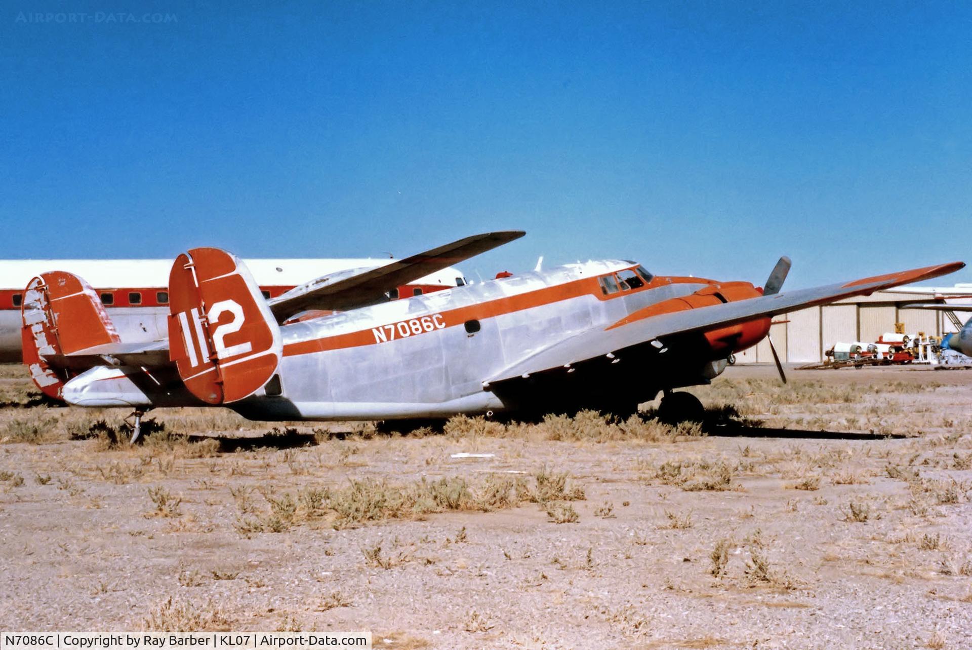 N7086C, 1945 Lockheed PV-2 Harpoon C/N 15-1410, Lockheed PV-2 Harpoon [15-1410] [Chandler-Memorial Airfield~N 17/10/1998. Scanned from a print.