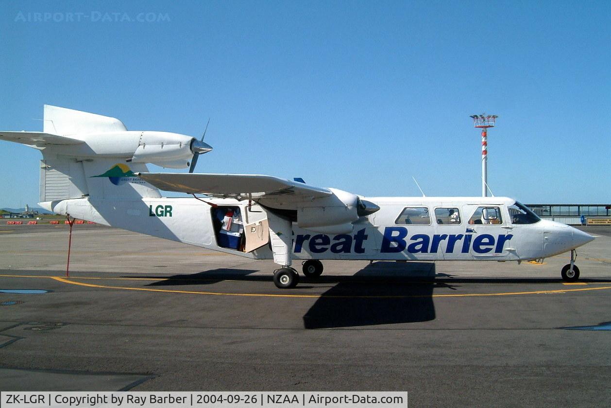 ZK-LGR, 1974 Britten-Norman BN-2A Mk.III-1 Trislander C/N 372, Britten-Norman BN-2A Mk.III-1 Trislander [0372] (Great Barrier Airlines) Auckland Int'l ~ZK 26/09/2004