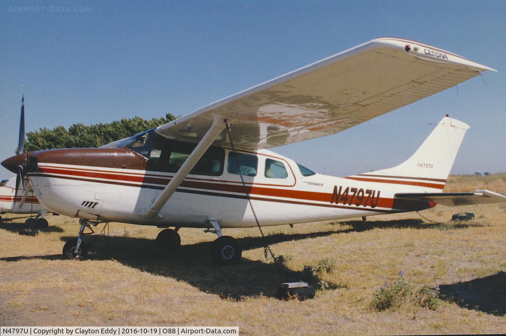 N4797U, 1979 Cessna TU206G Turbo Stationair C/N U20605108, 206 at the old Rio Vista Airport in California.