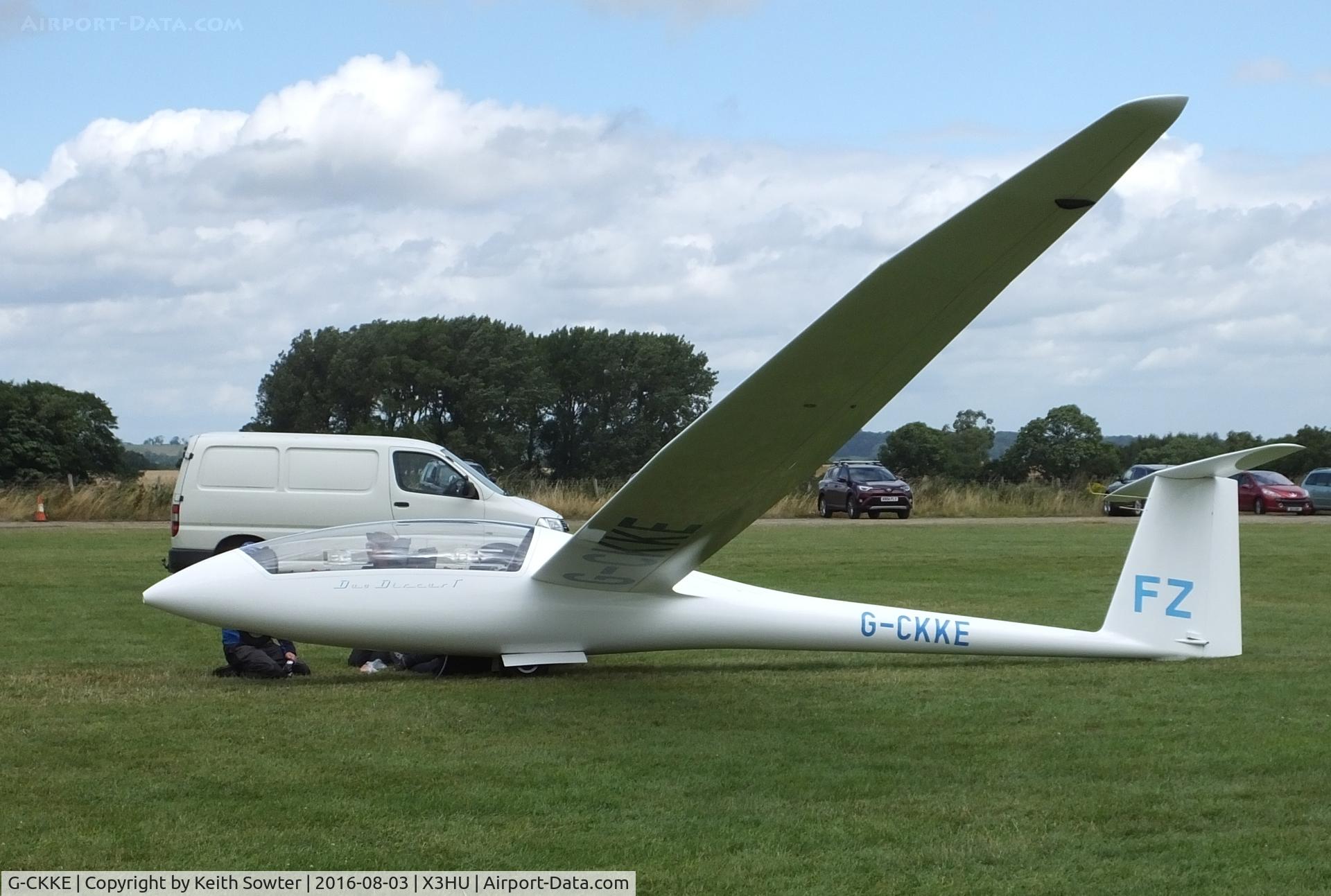G-CKKE, 2004 Schempp-Hirth Duo Discus (XL)T C/N 103, Glider Comp
