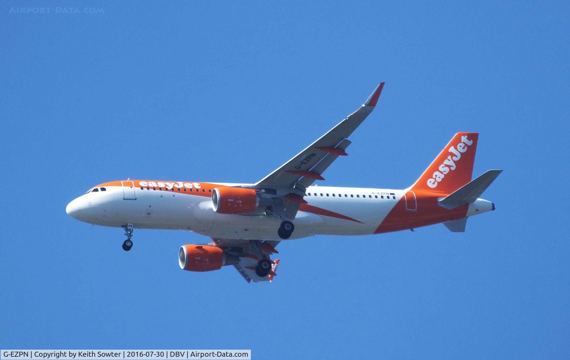 G-EZPN, 2016 Airbus A320-214 C/N 7235, Short finals to land at Dubrovnik