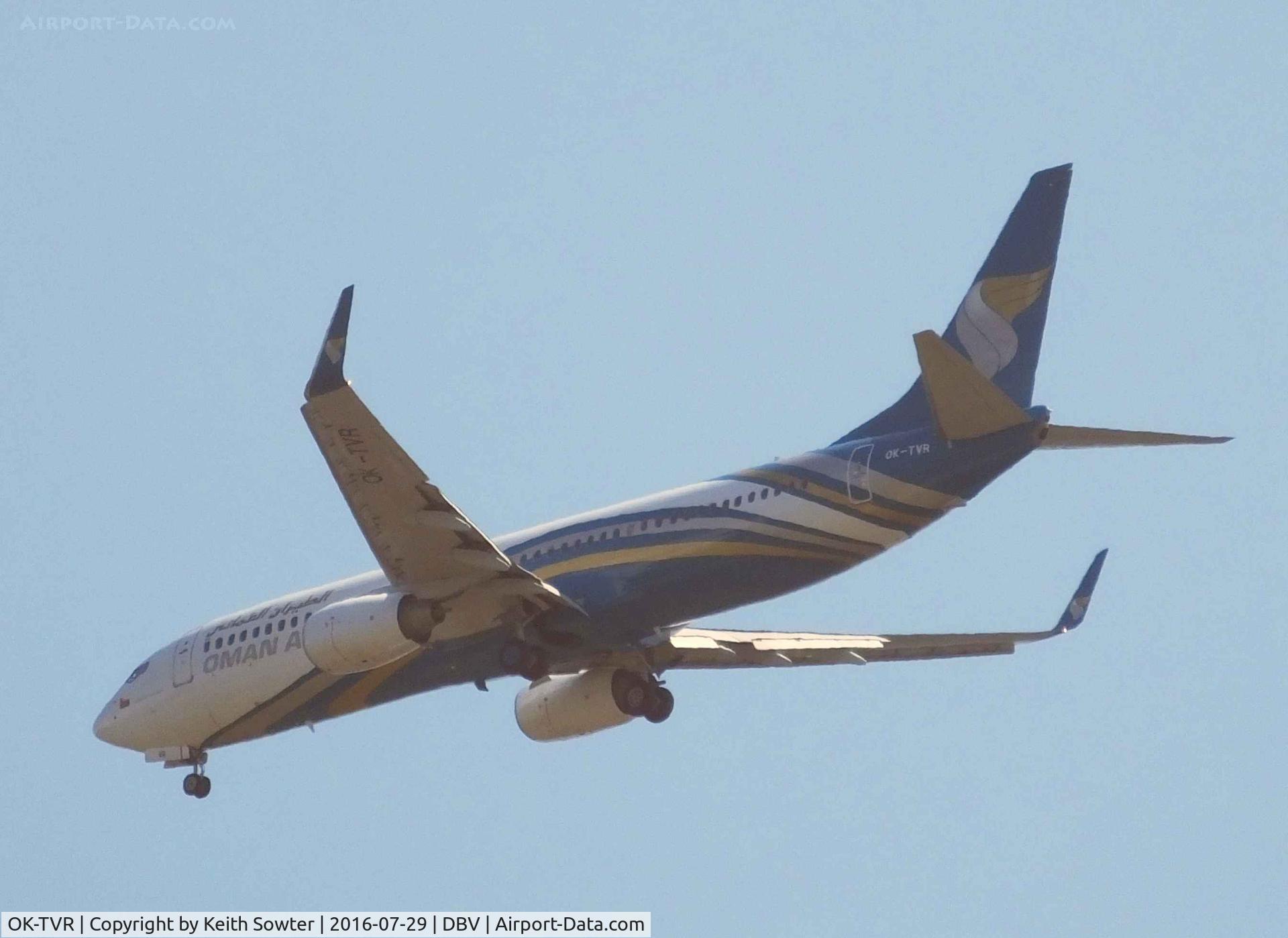 OK-TVR, 2011 Boeing 737-86N C/N 38018, Short finals to land at Dubrovnik
