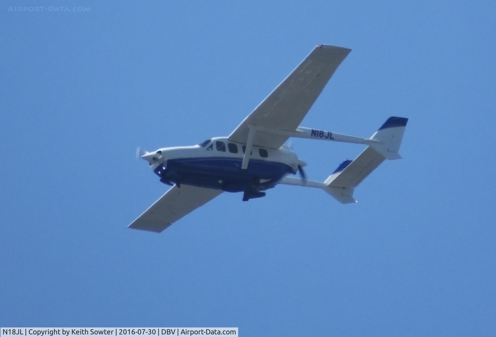 N18JL, 1974 Cessna T337G Turbo Super Skymaster C/N P337-0165, Short finals to land at Dubrovnik